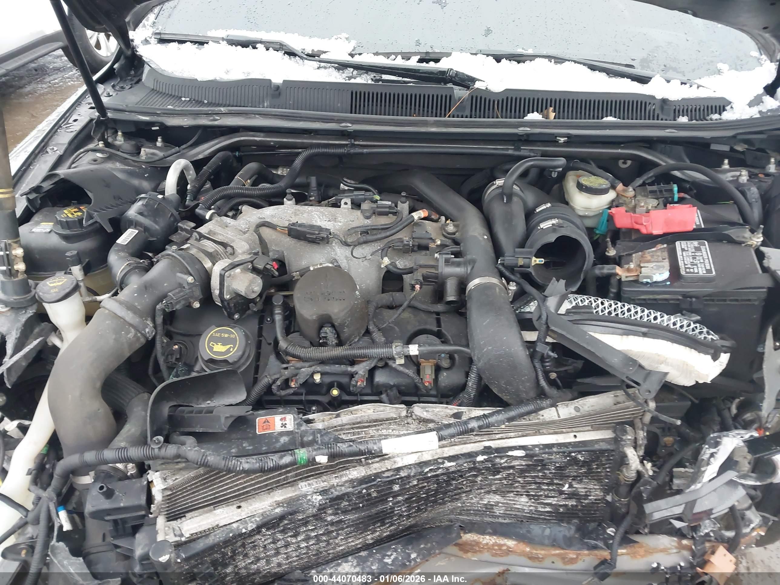 FORD TAURUS image 10
