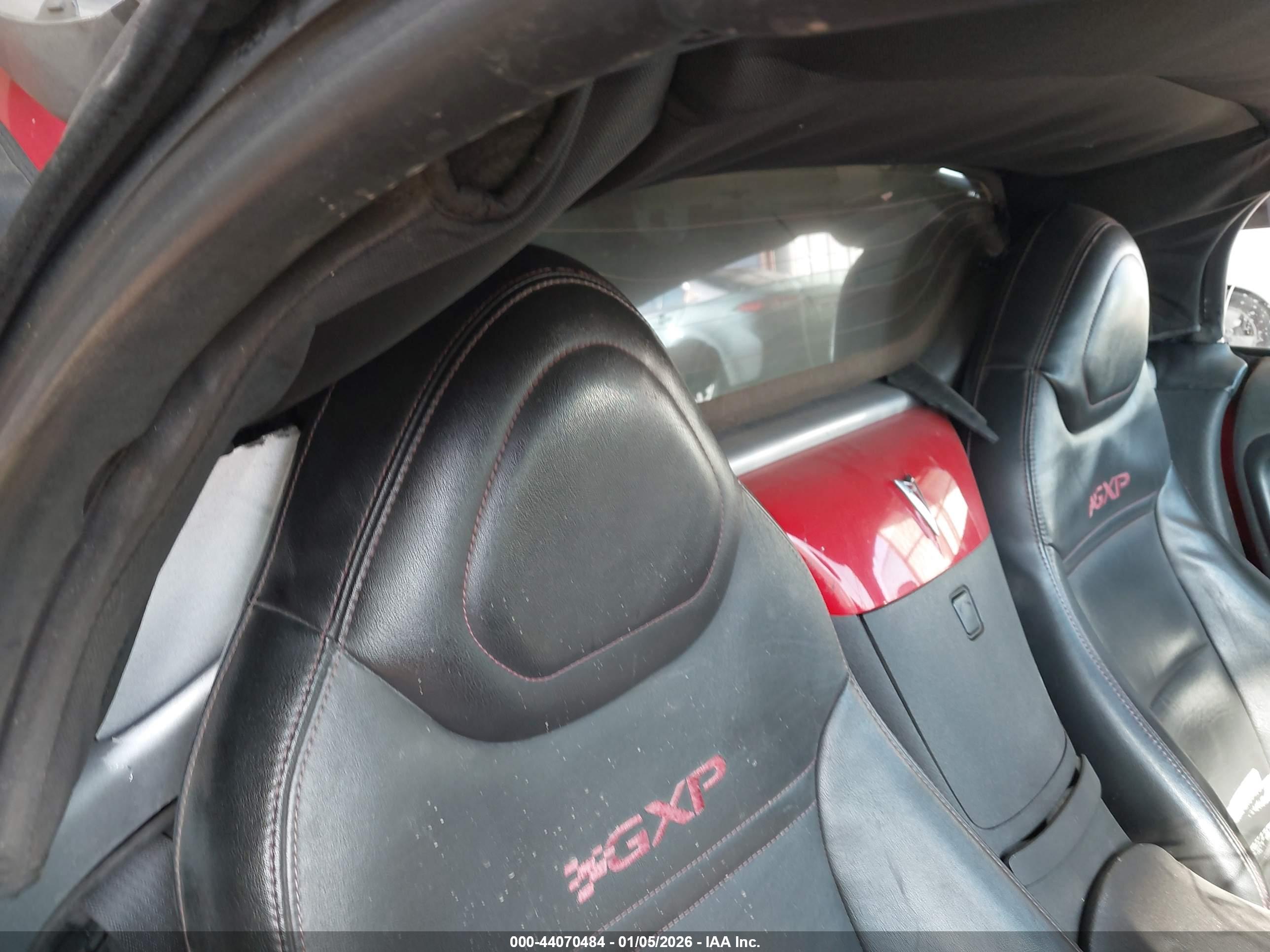 PONTIAC SOLSTICE image 8