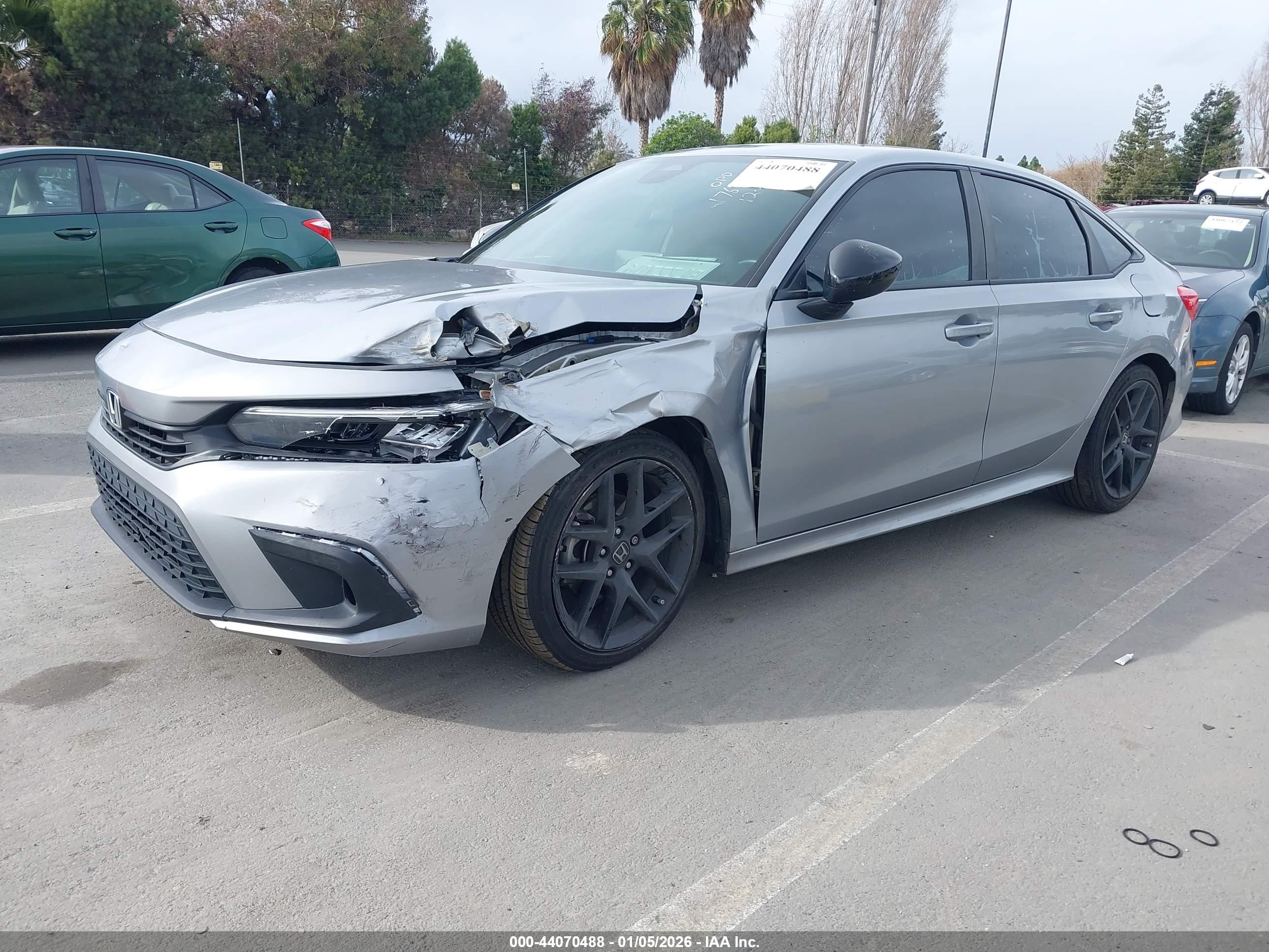 HONDA CIVIC image 2
