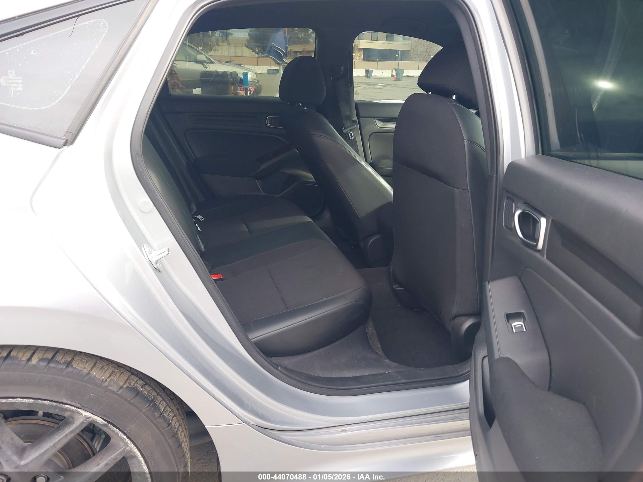 HONDA CIVIC image 8