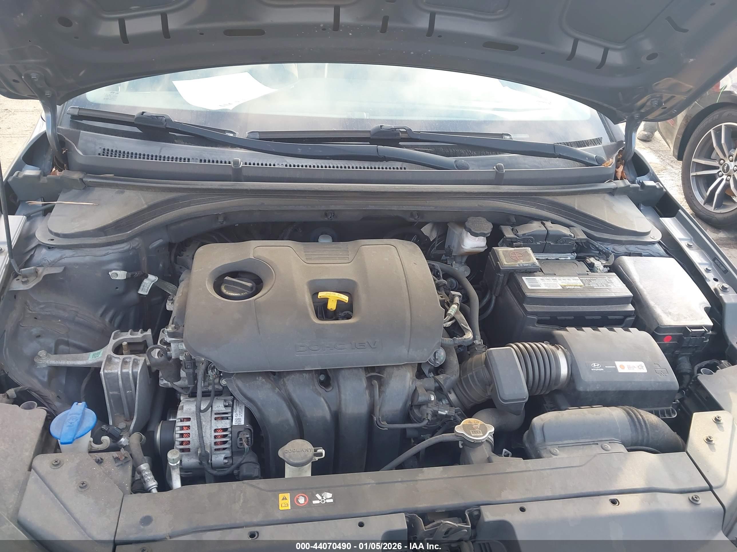 HYUNDAI ELANTRA image 10