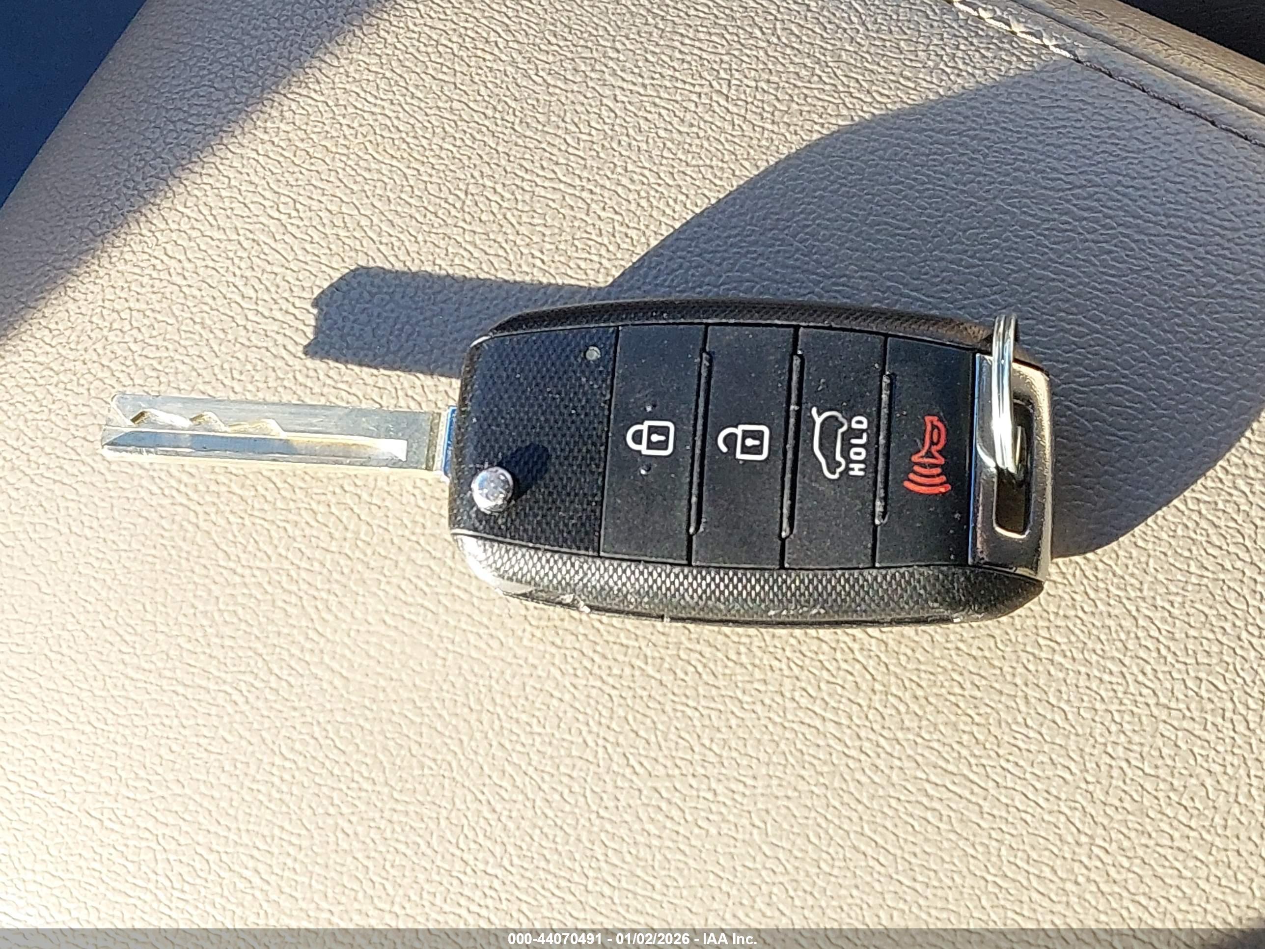 KIA SORENTO image 11