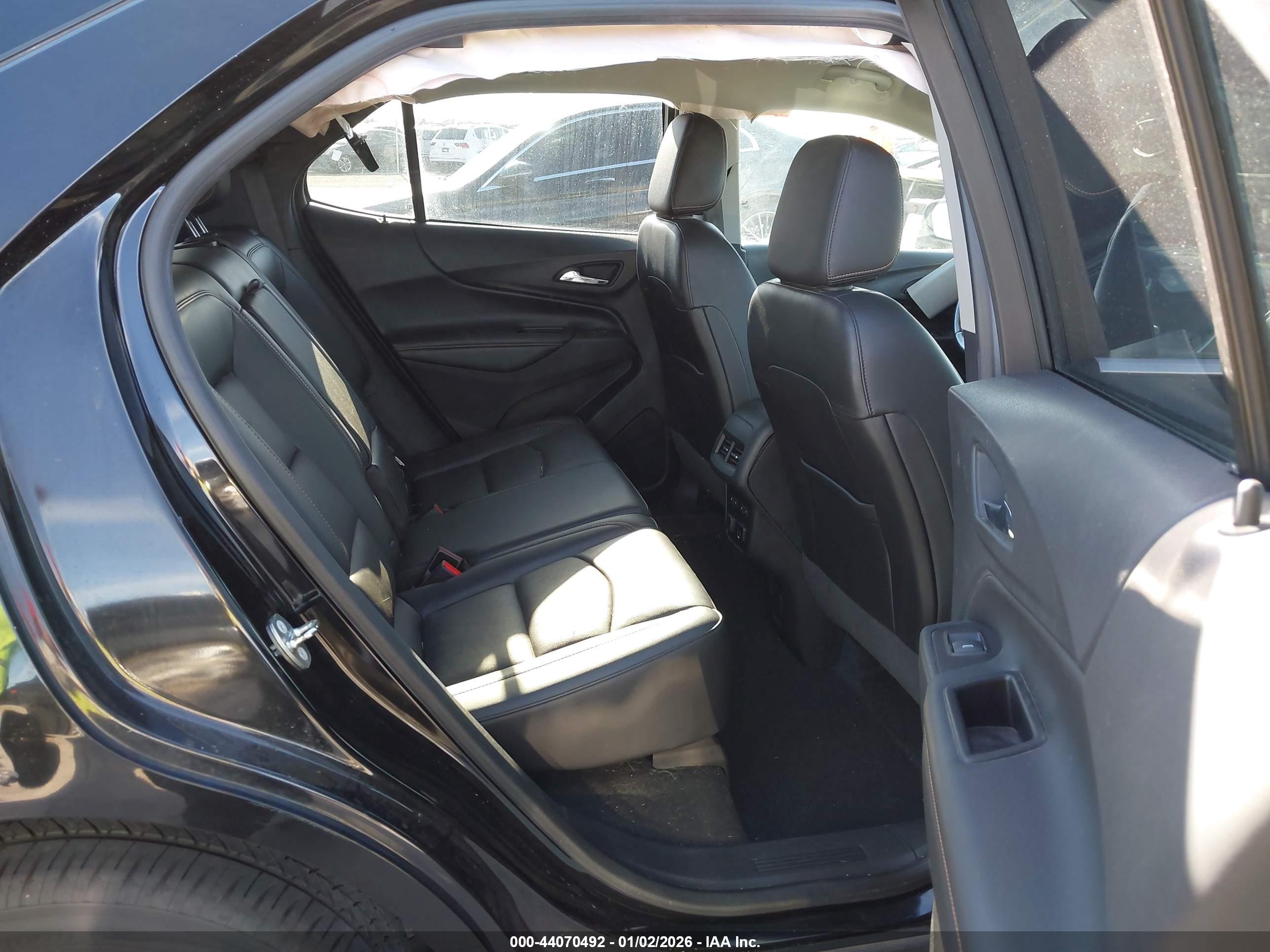 CHEVROLET EQUINOX image 8