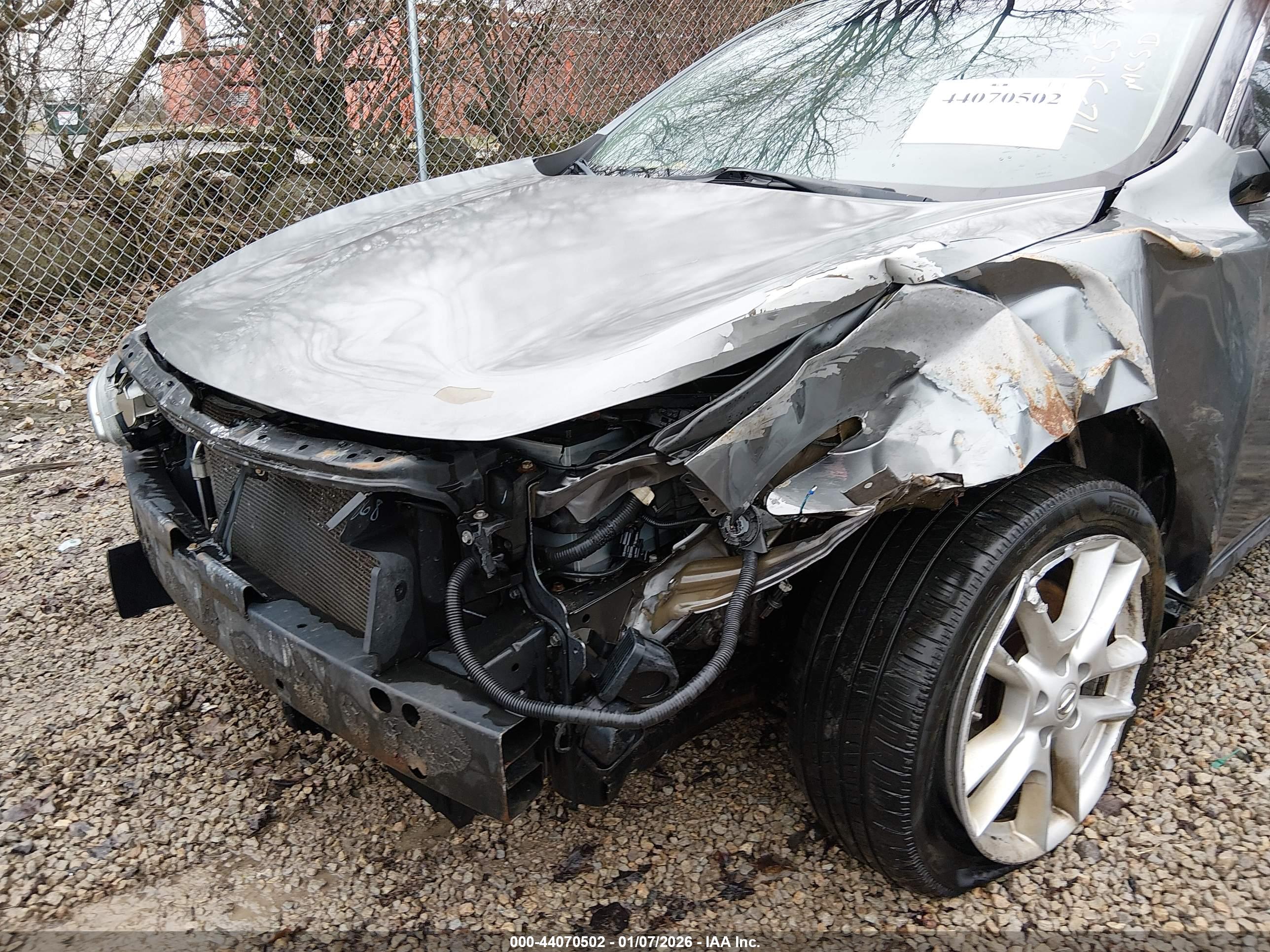 NISSAN MAXIMA image 6