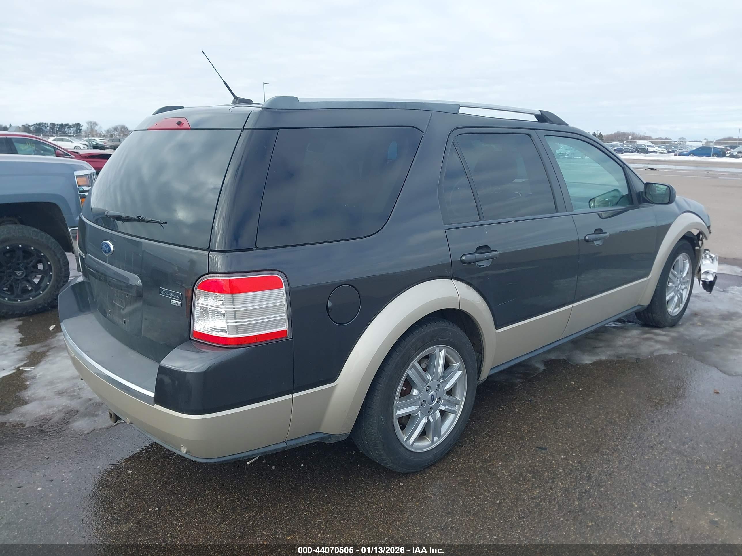 FORD TAURUS image 4