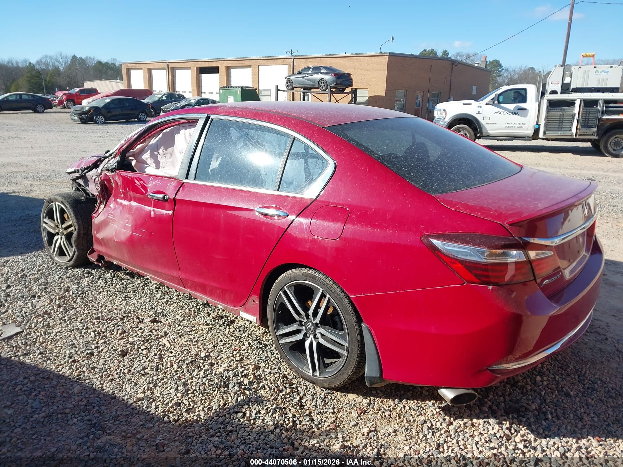 HONDA ACCORD image 3