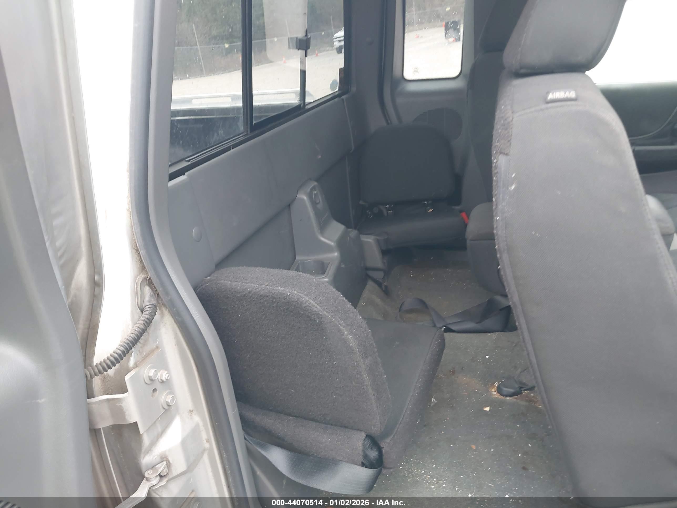 FORD RANGER image 8