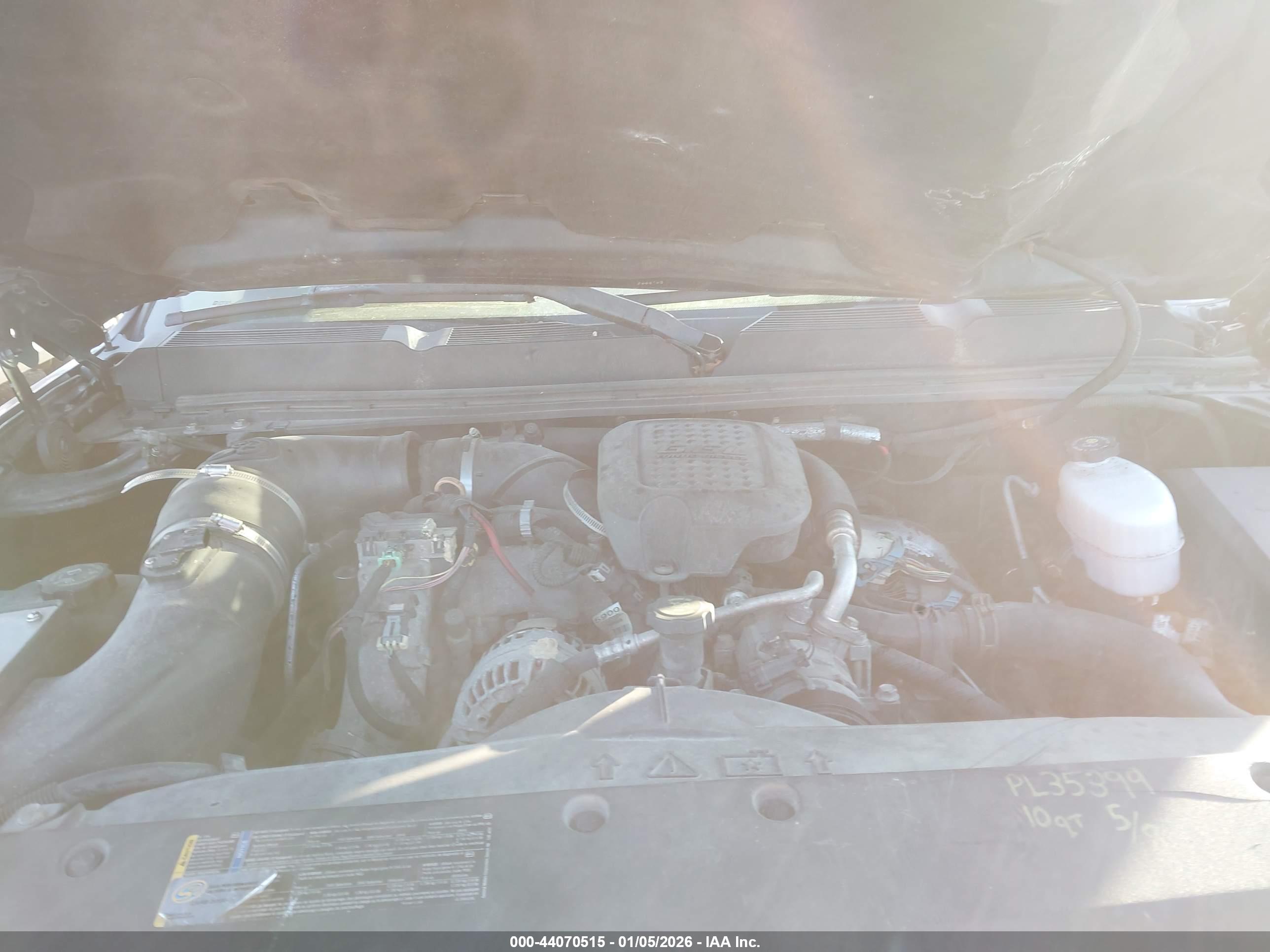 CHEVROLET SILVERADO image 10
