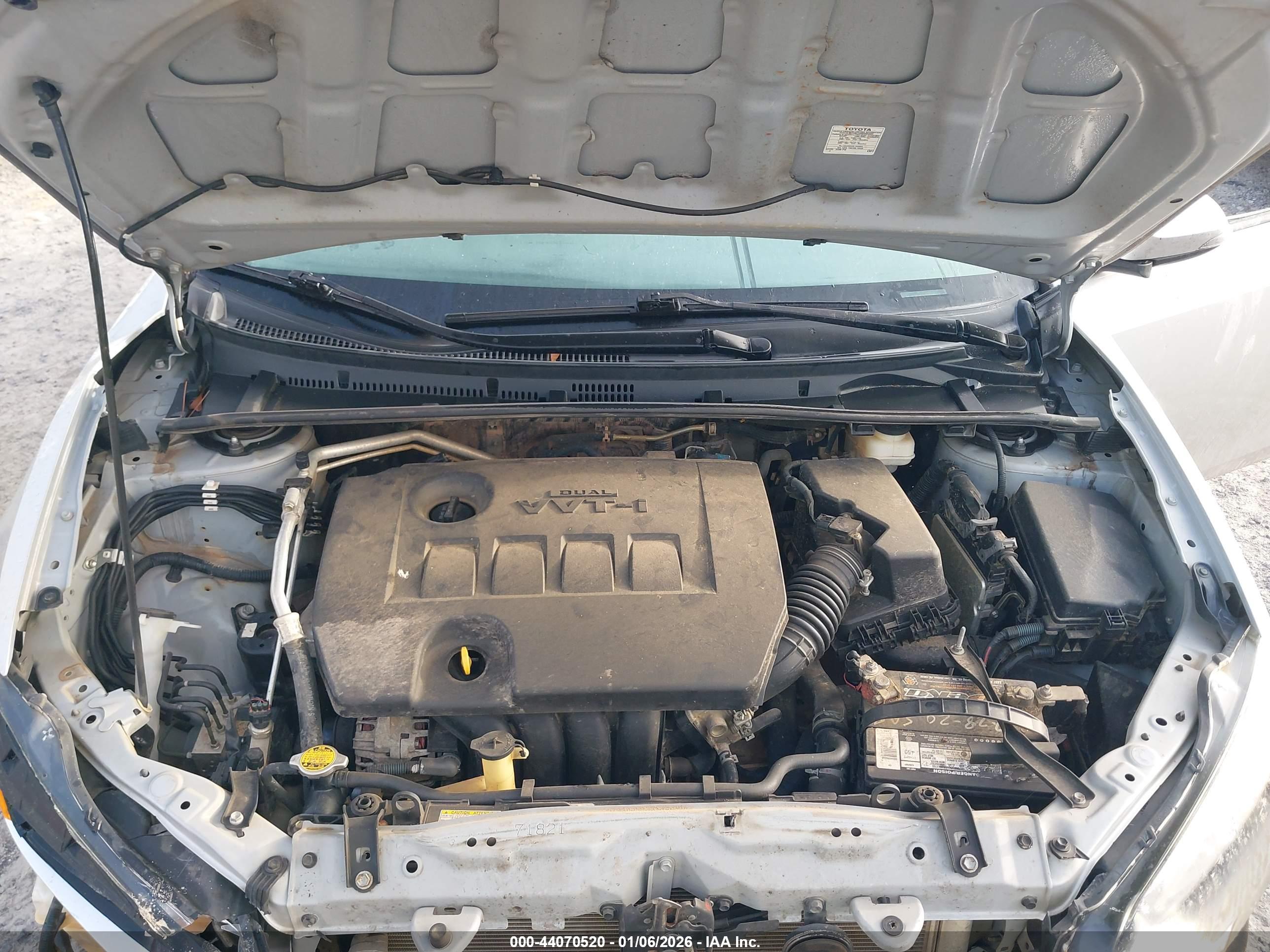 TOYOTA COROLLA image 10