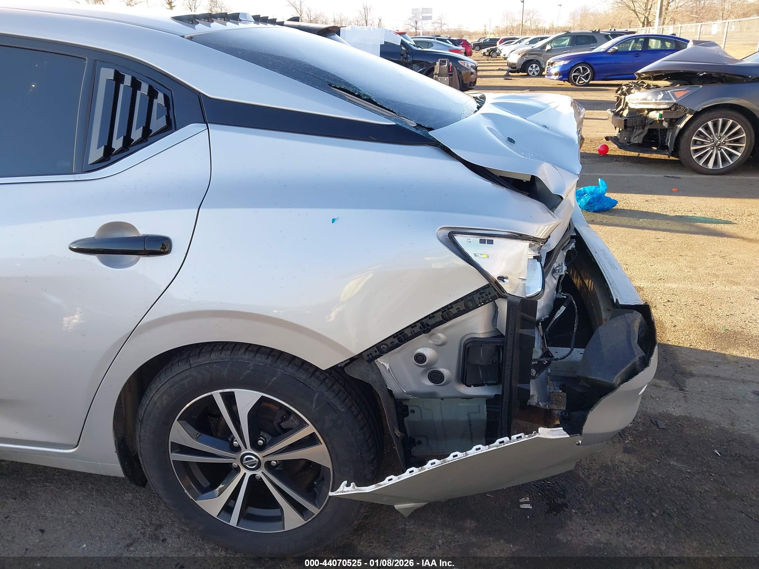 NISSAN SENTRA image 6