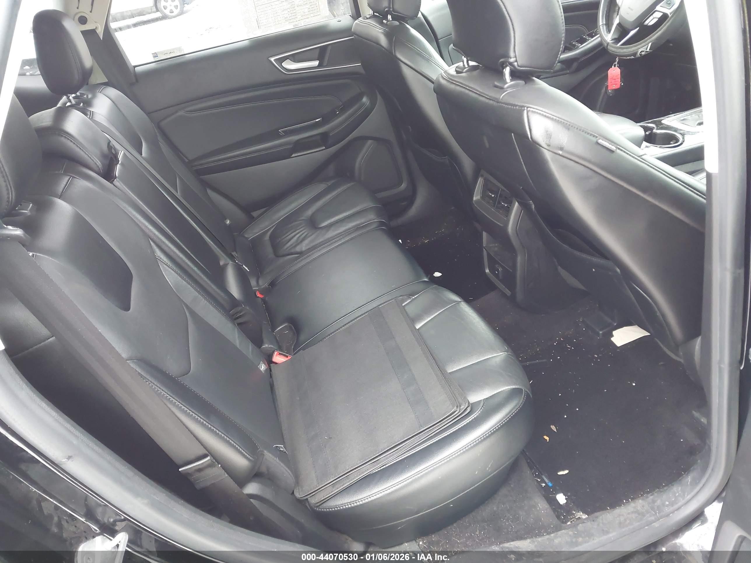 FORD EDGE image 8