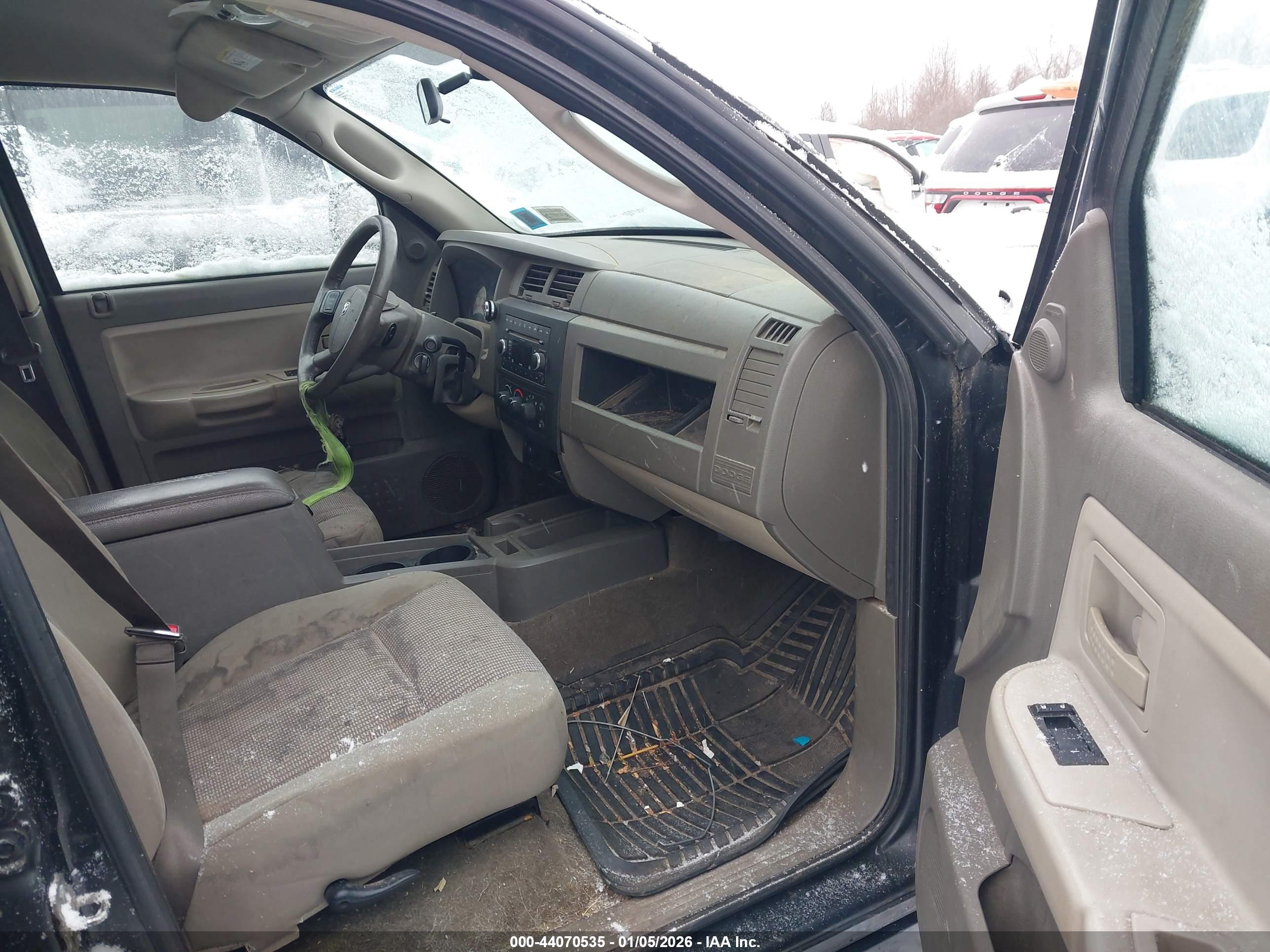 DODGE DAKOTA image 5
