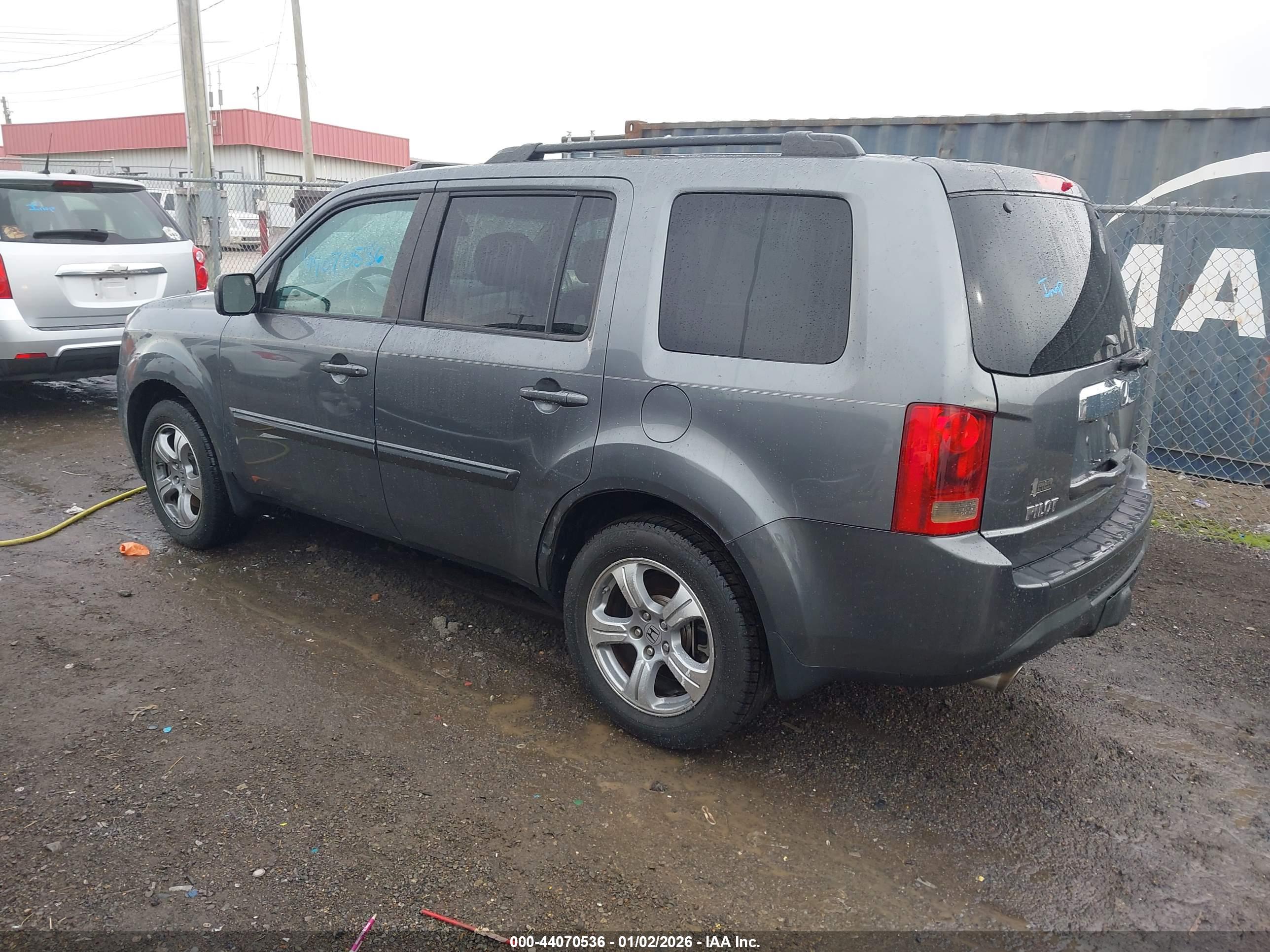 HONDA PILOT image 3