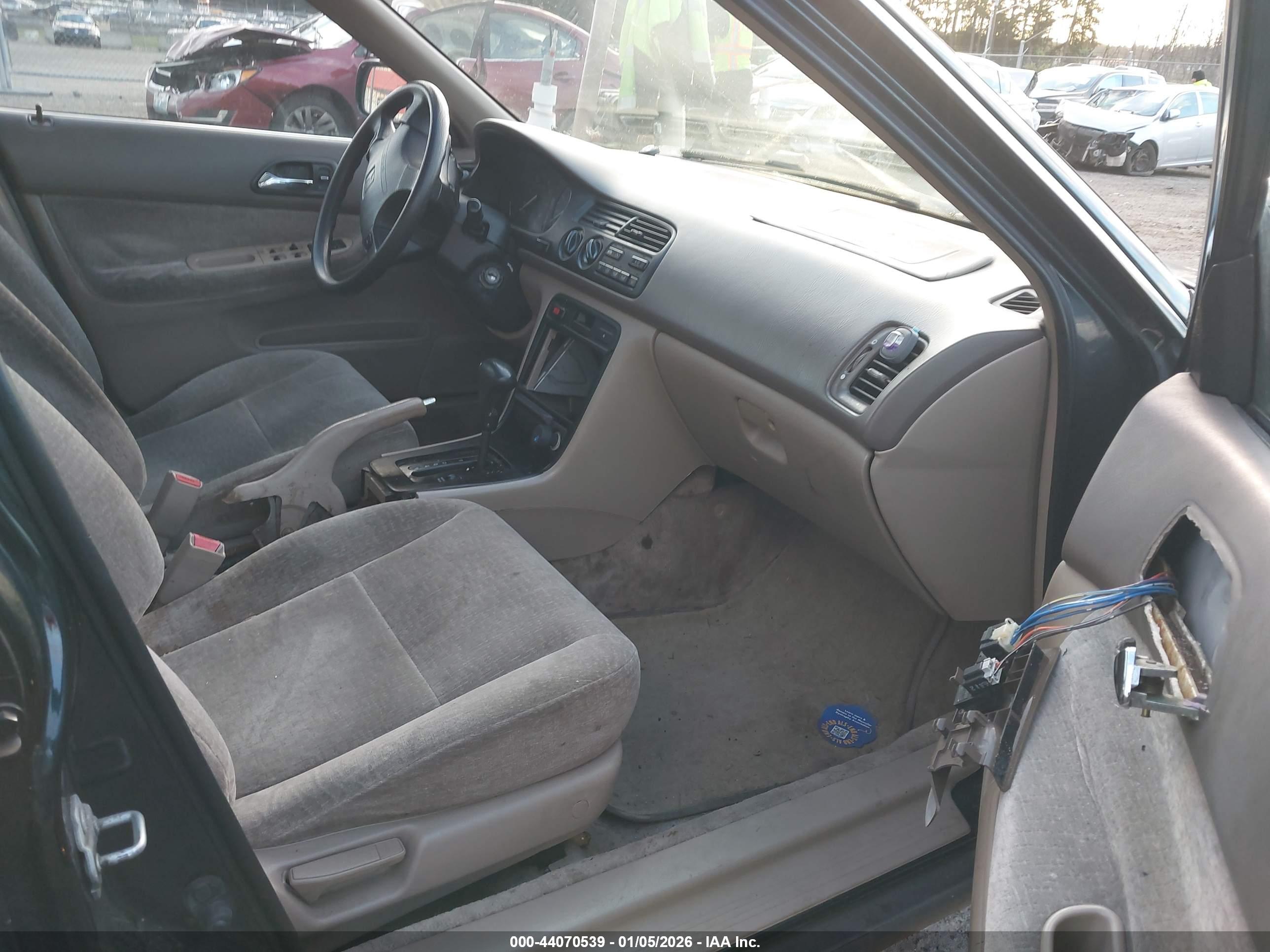 HONDA ACCORD image 5