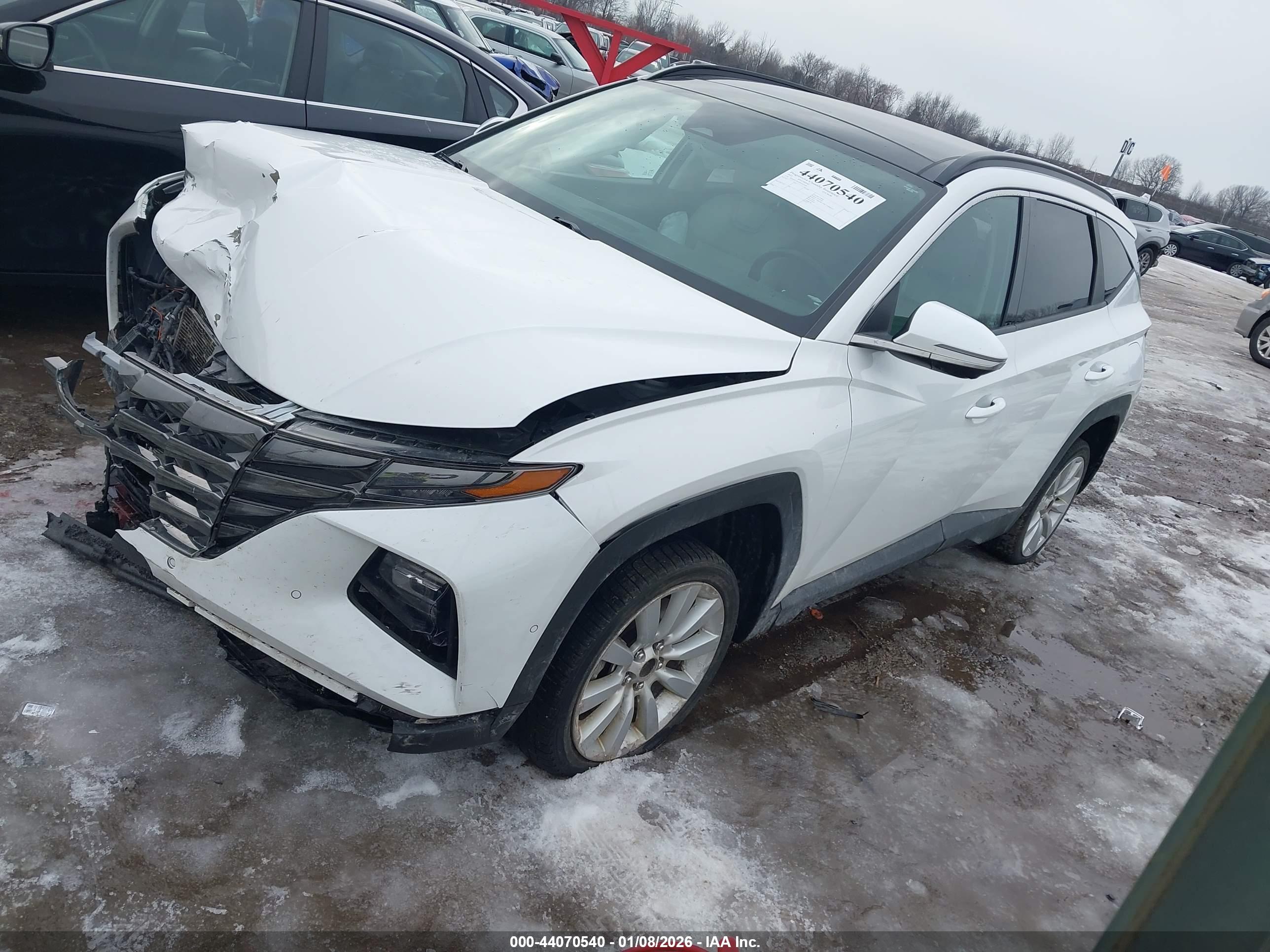 HYUNDAI TUCSON image 2