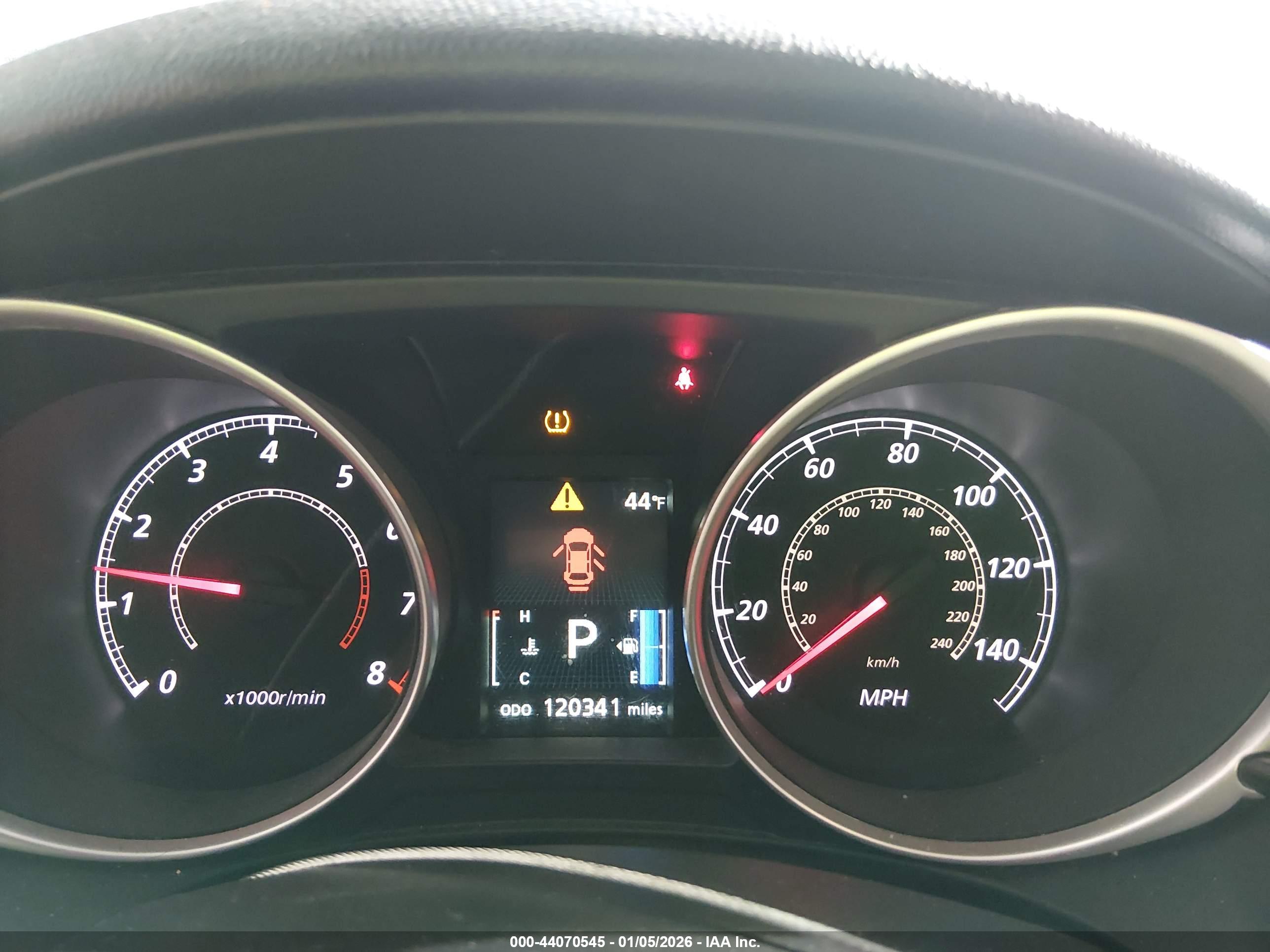 MITSUBISHI OUTLANDER image 7