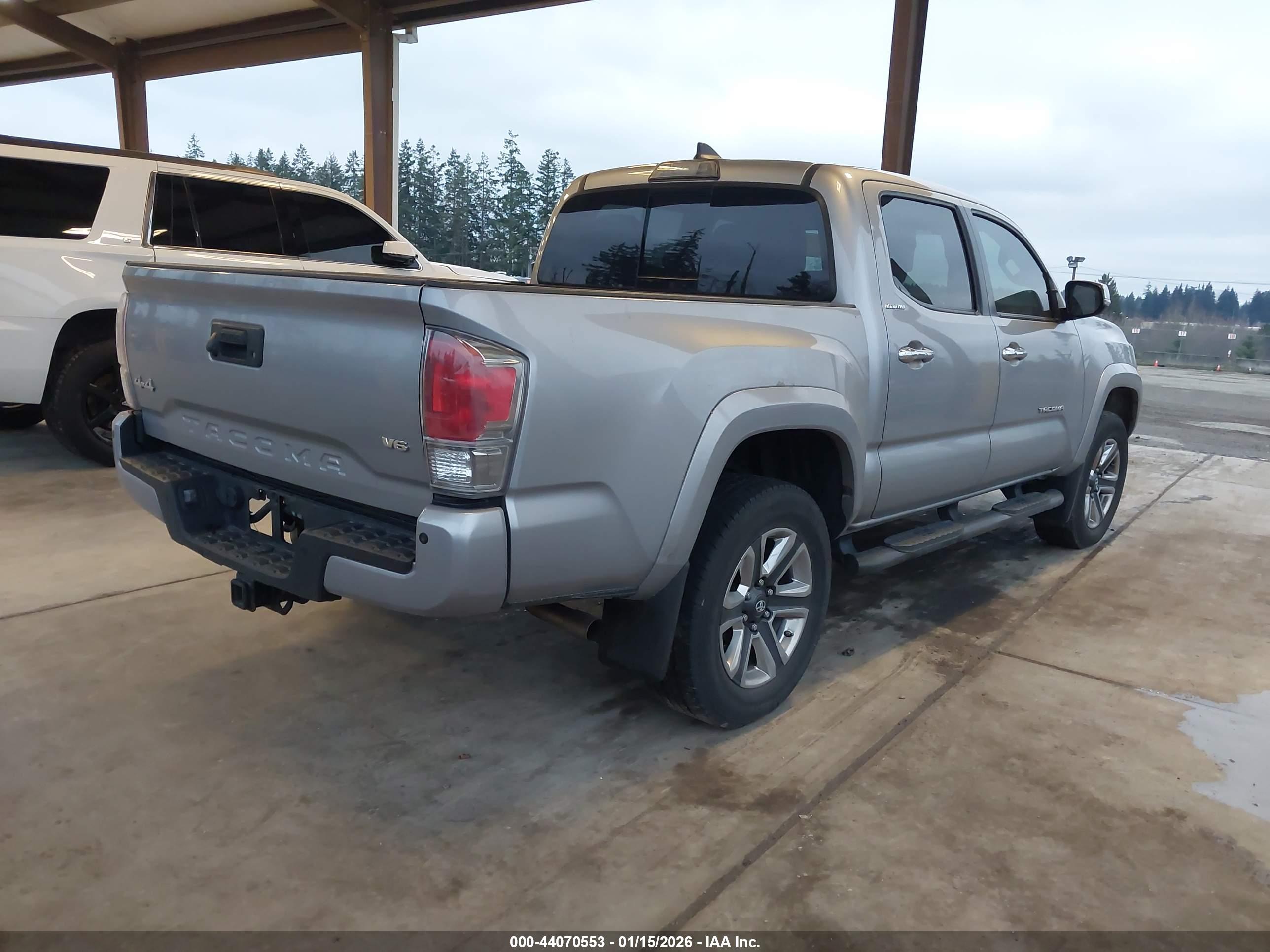 TOYOTA TACOMA image 4
