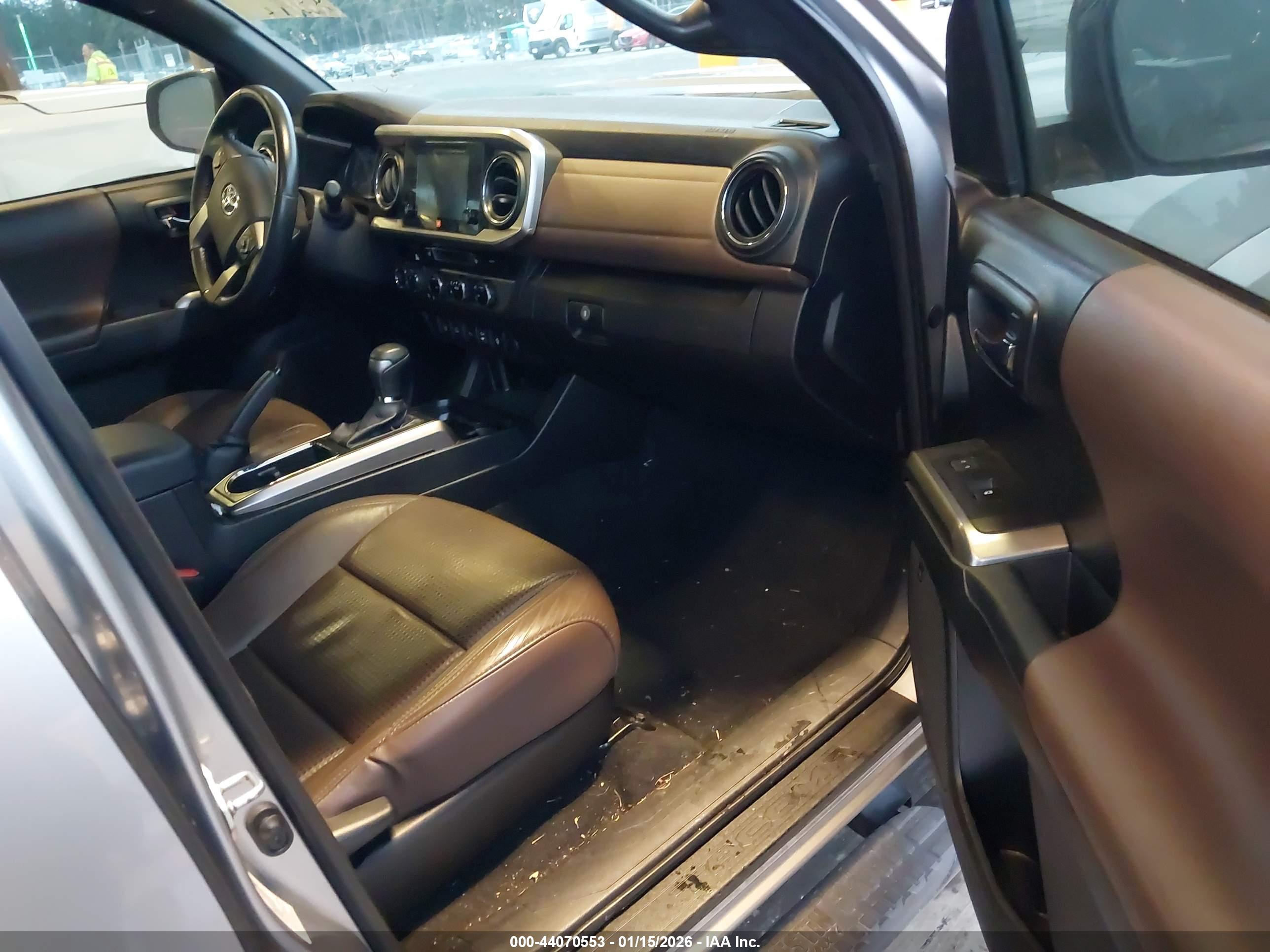 TOYOTA TACOMA image 5