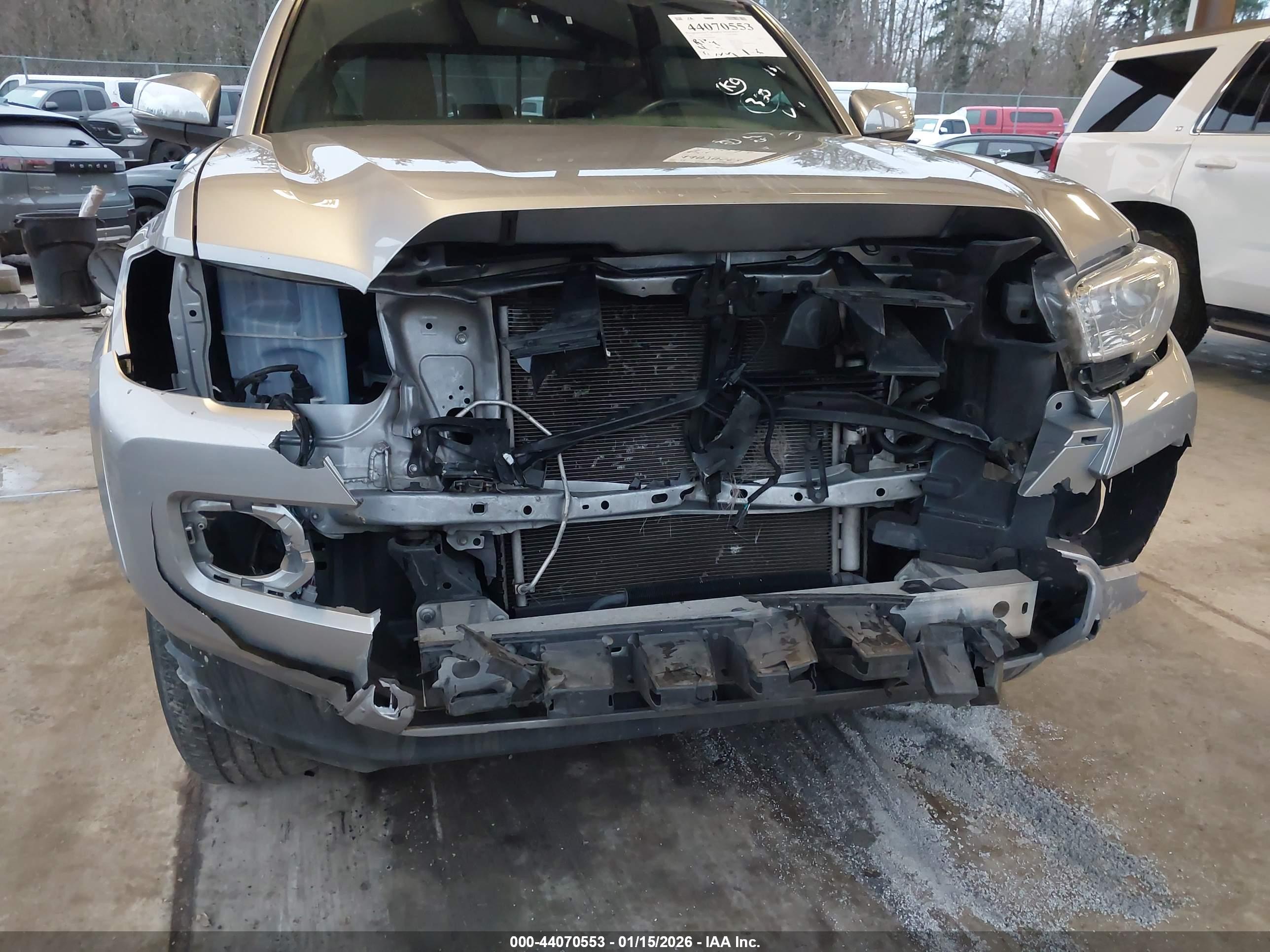 TOYOTA TACOMA image 6