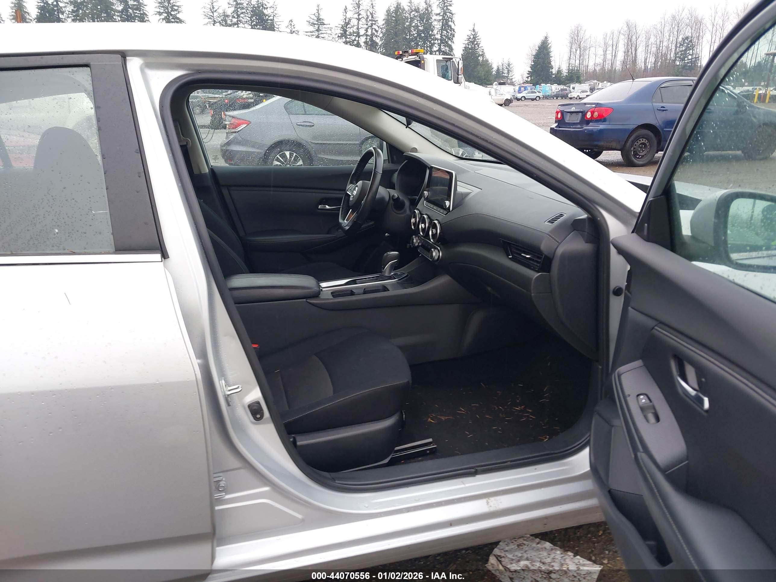 NISSAN SENTRA image 5
