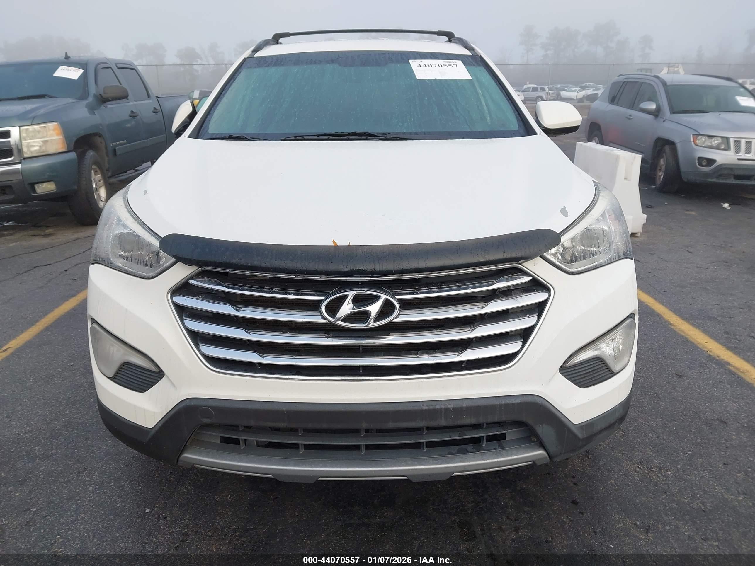 HYUNDAI SANTA image 6