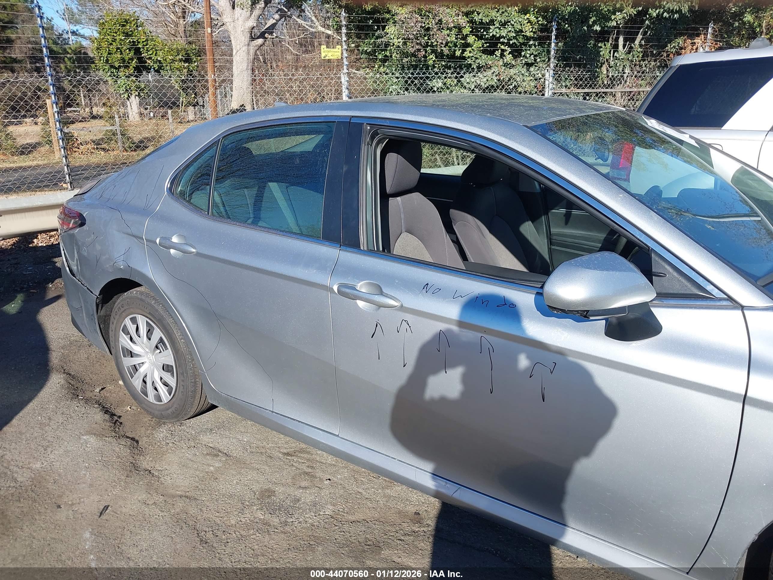 TOYOTA CAMRY image 6