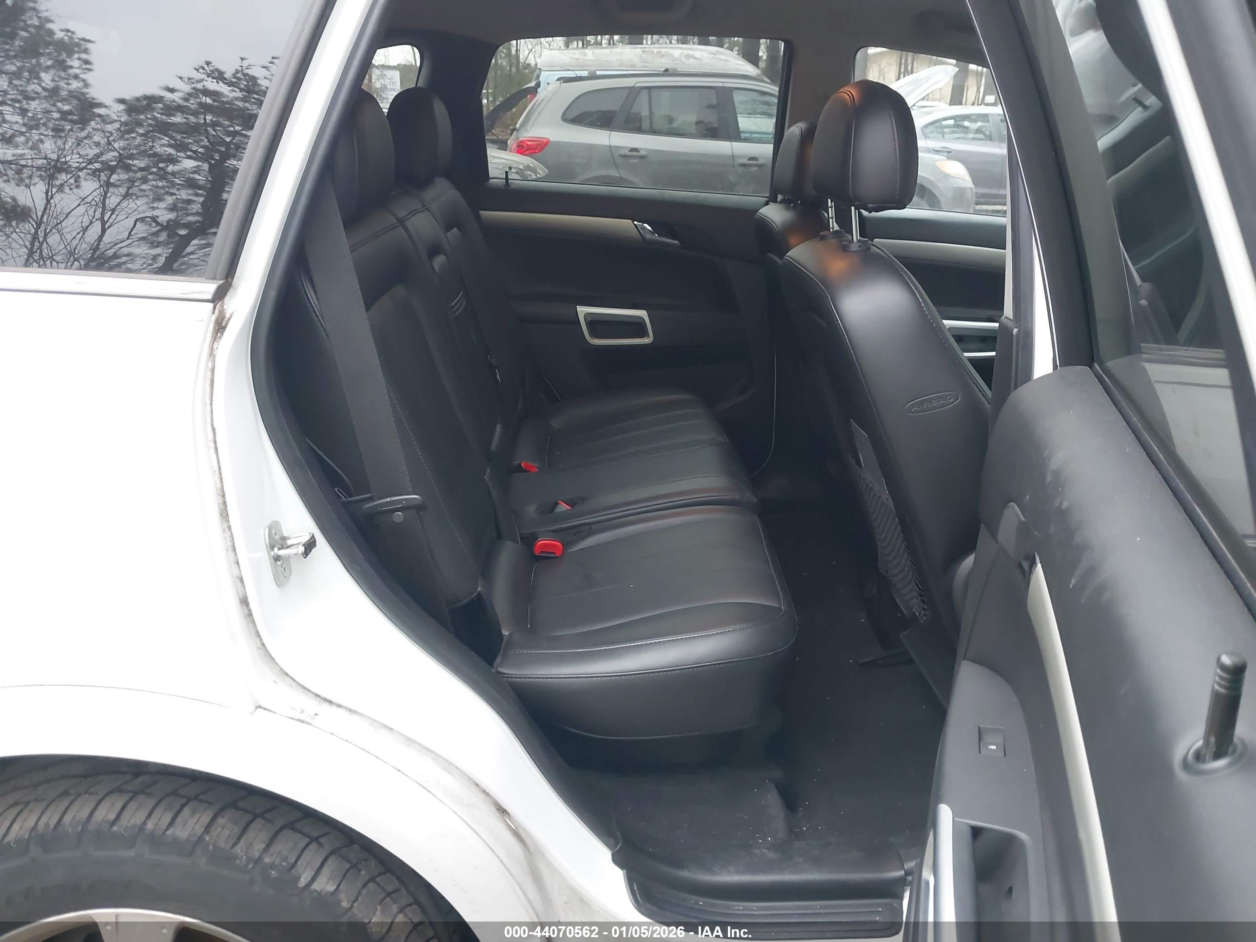 CHEVROLET CAPTIVA image 8