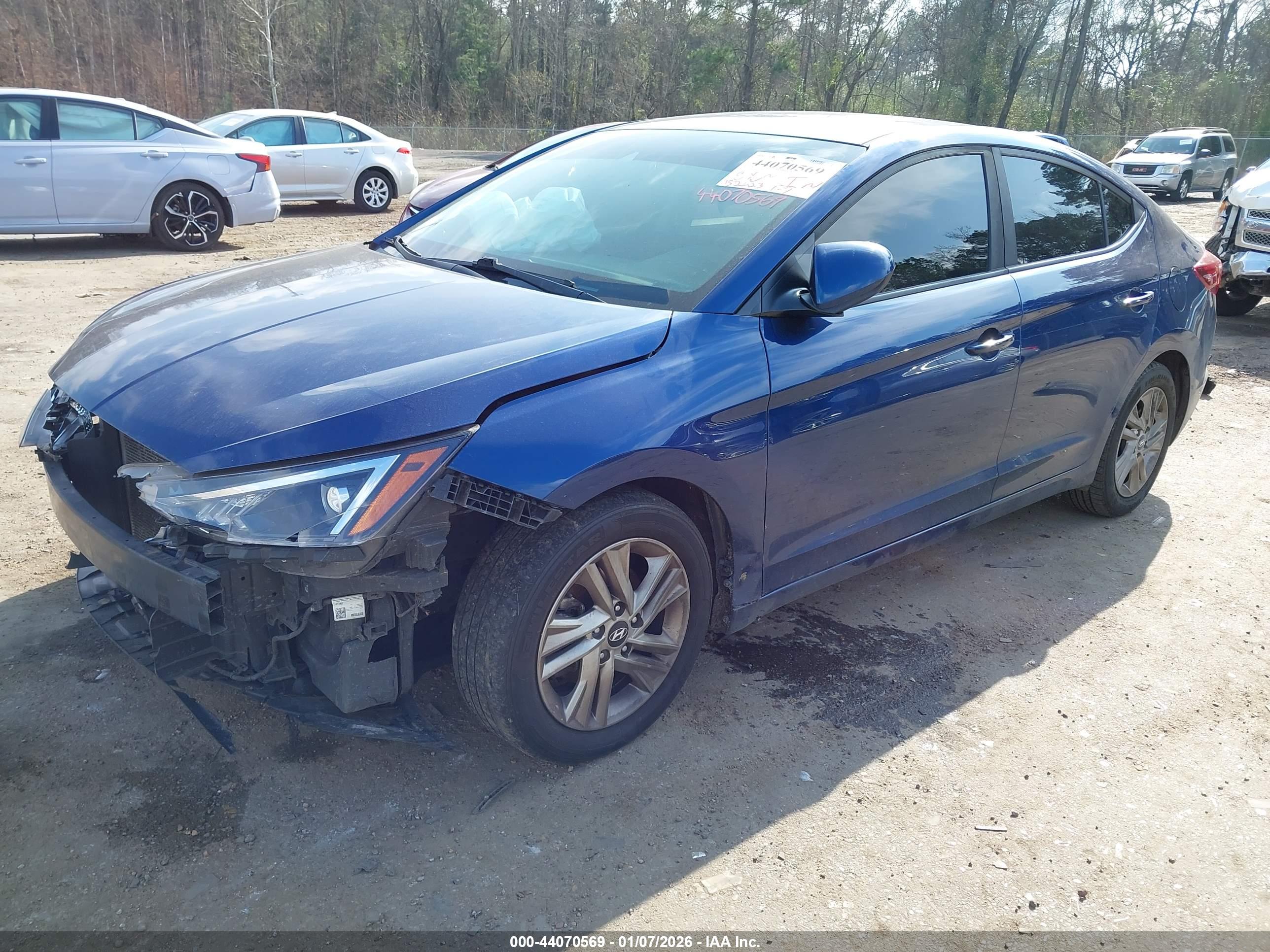 HYUNDAI ELANTRA image 2