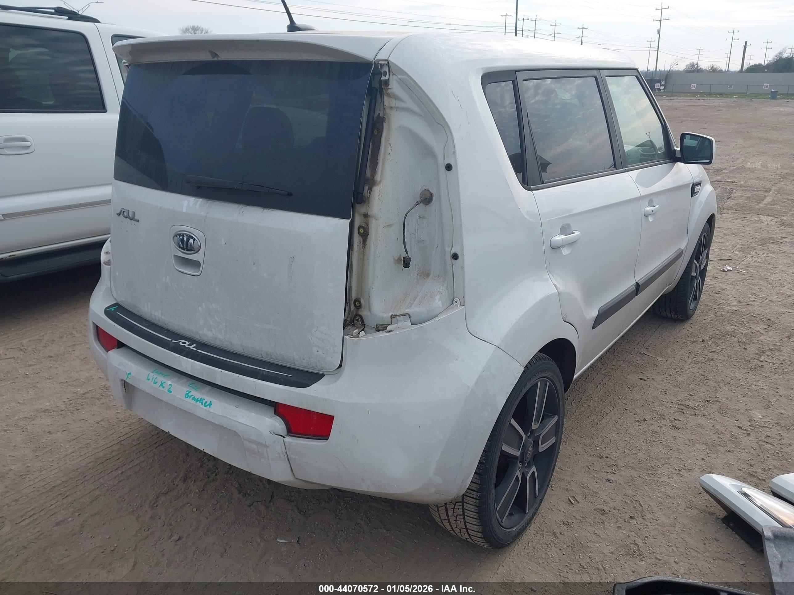 KIA SOUL image 4