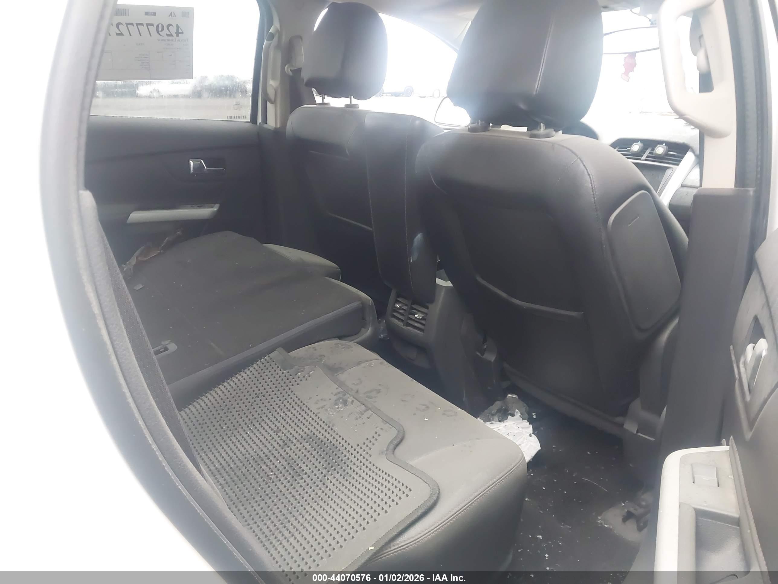 FORD EDGE image 8
