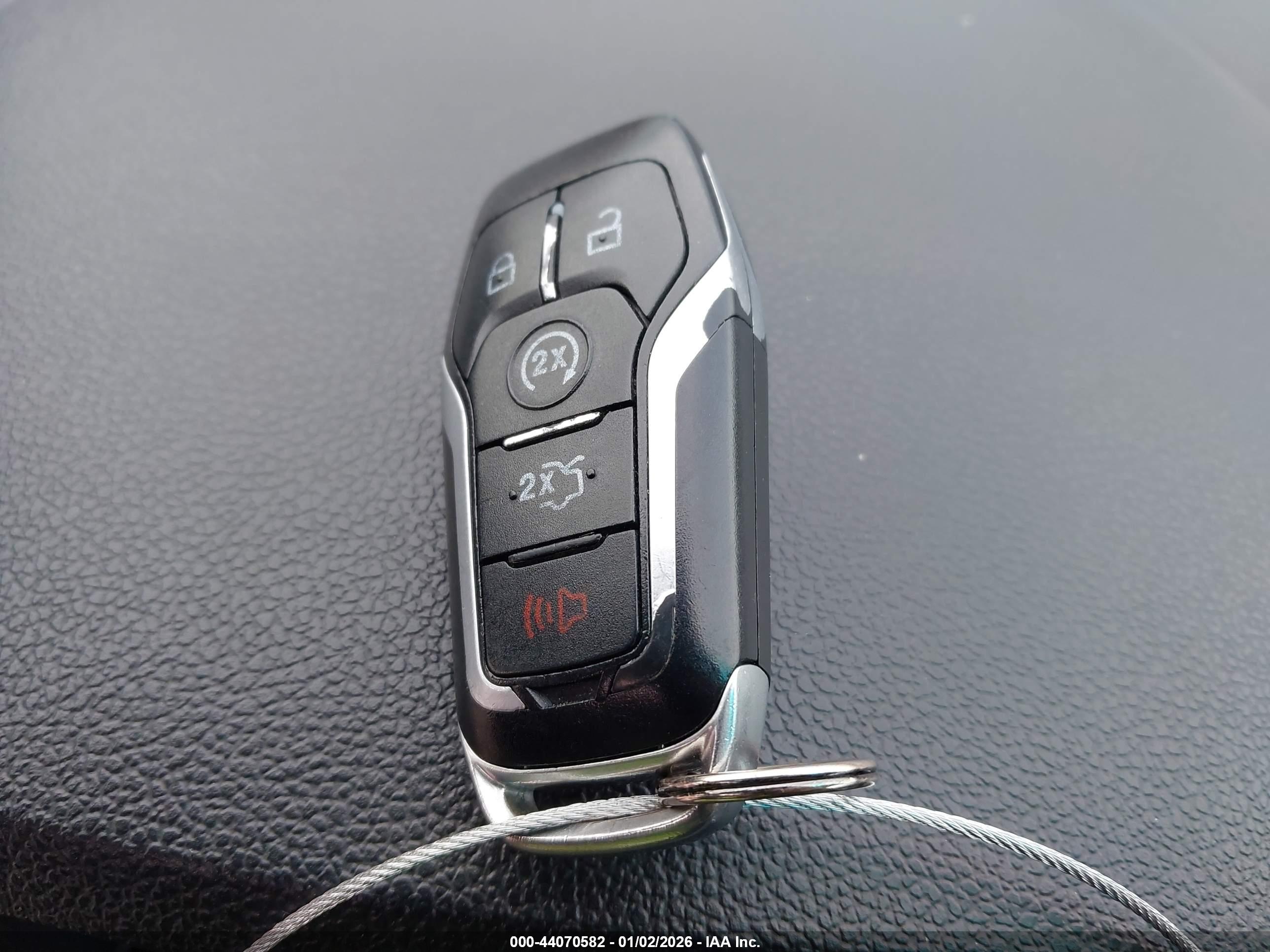 FORD EXPLORER image 11