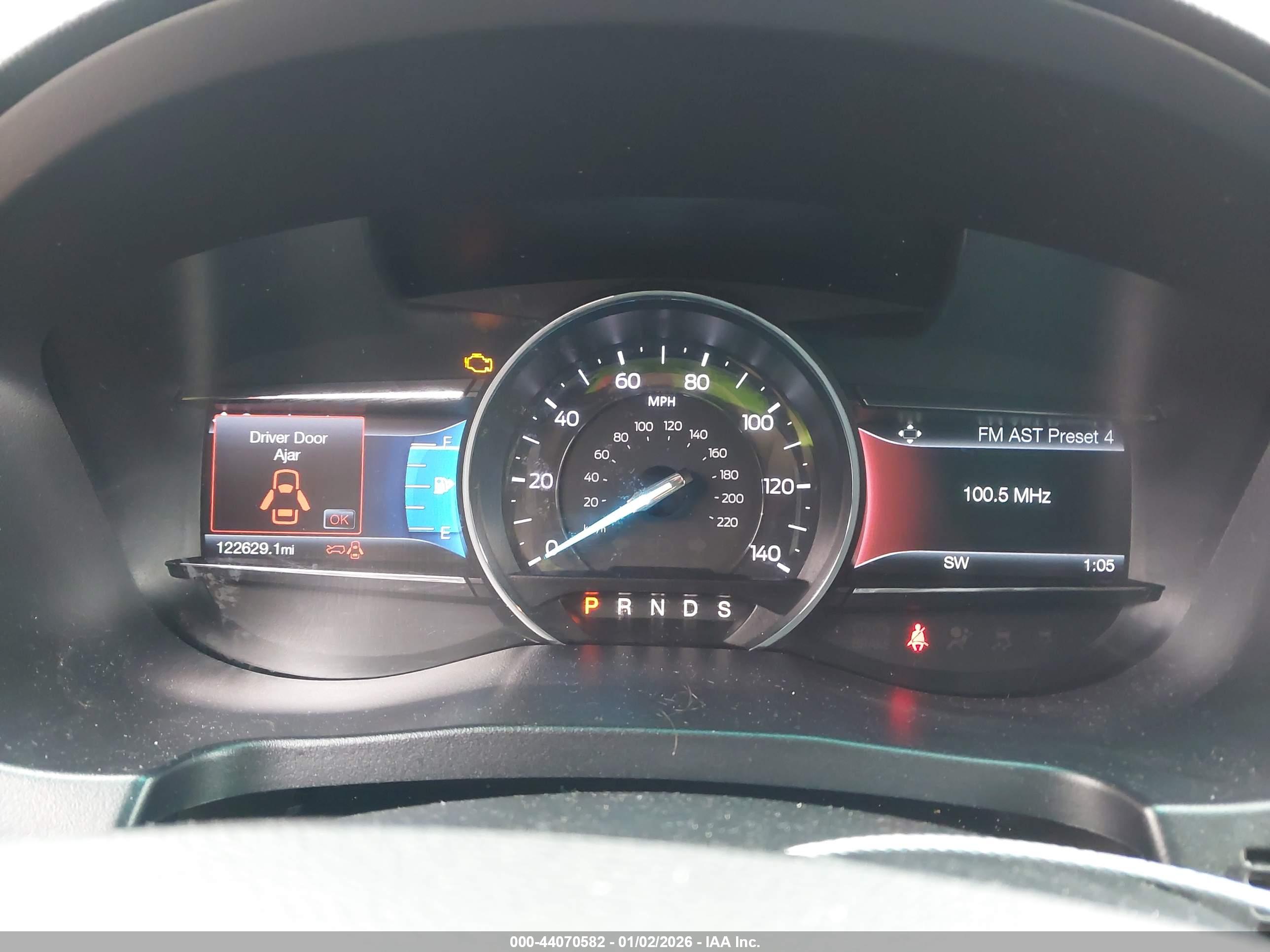 FORD EXPLORER image 7