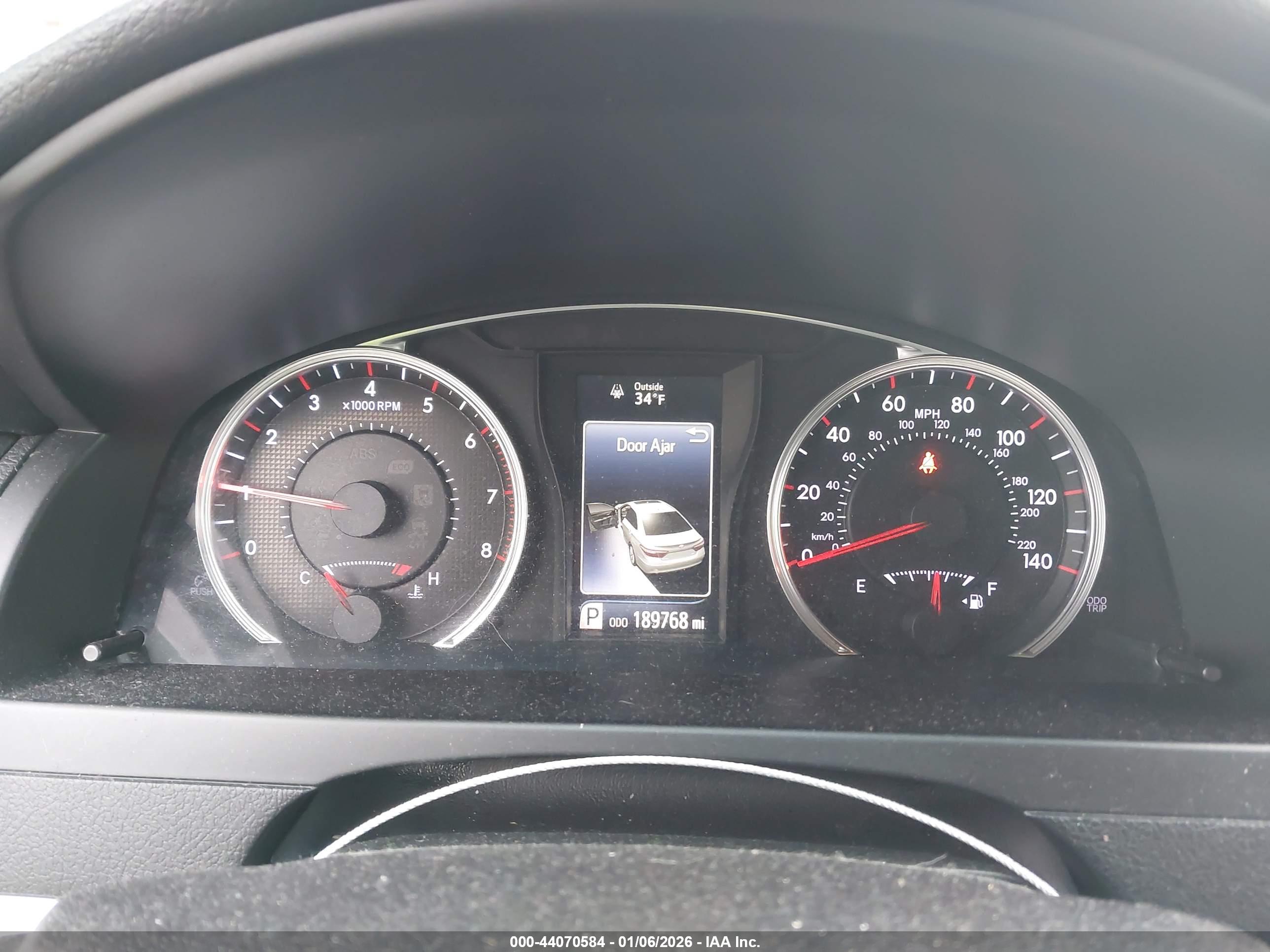 TOYOTA CAMRY image 7