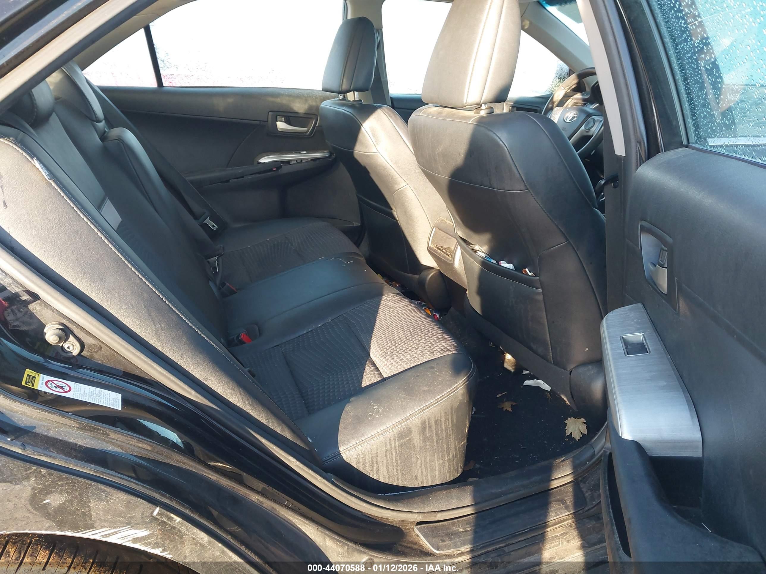 TOYOTA CAMRY image 8