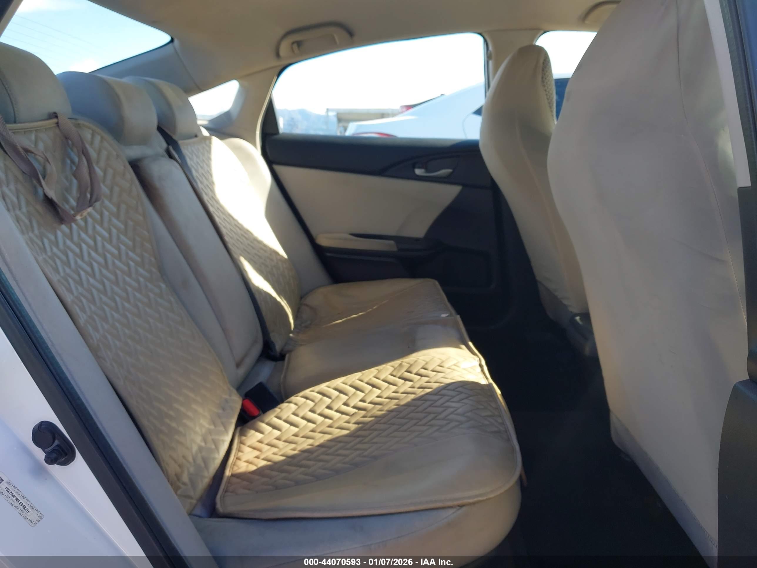 HONDA INSIGHT image 8