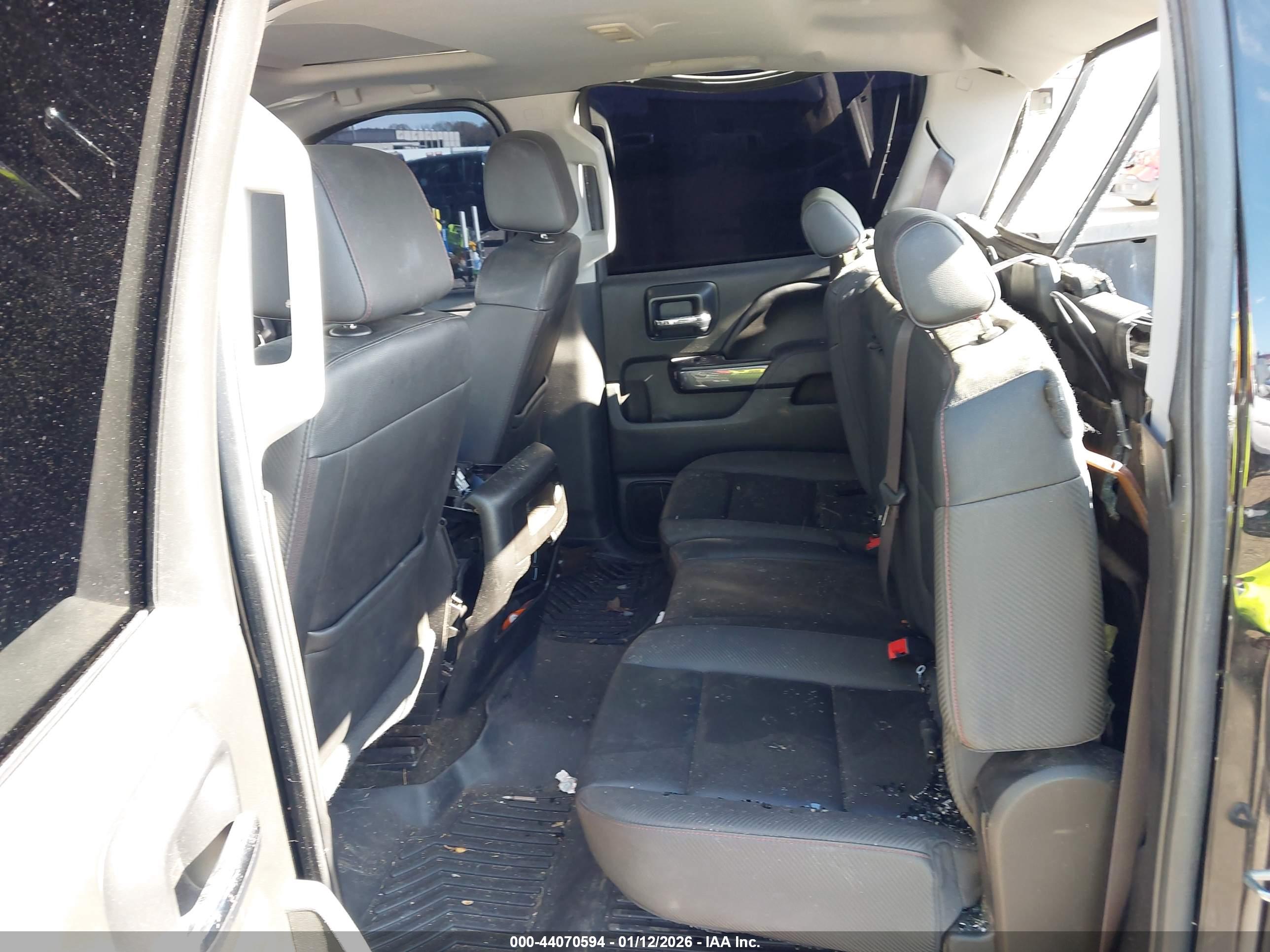 GMC SIERRA image 8