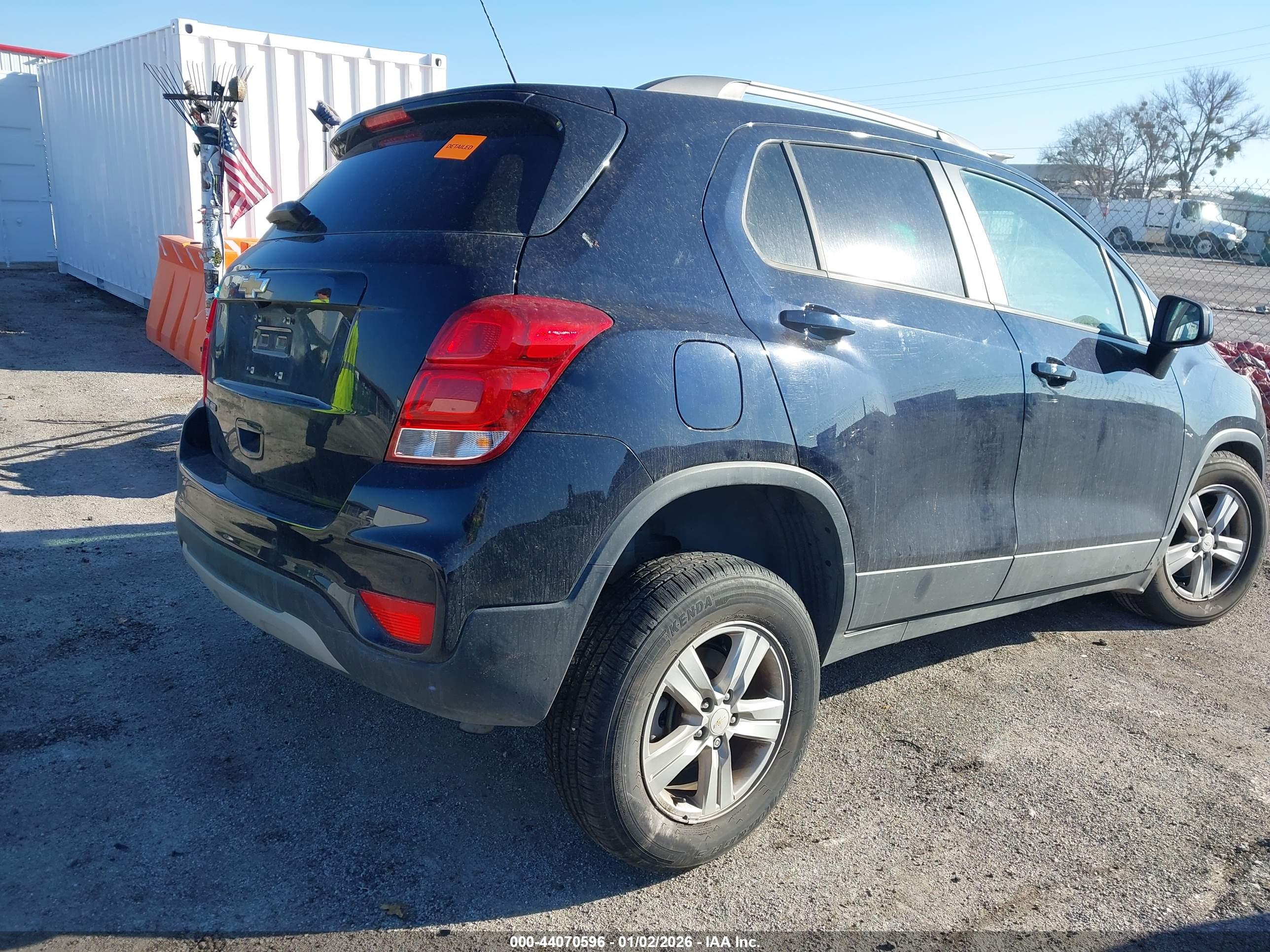 CHEVROLET TRAX image 4