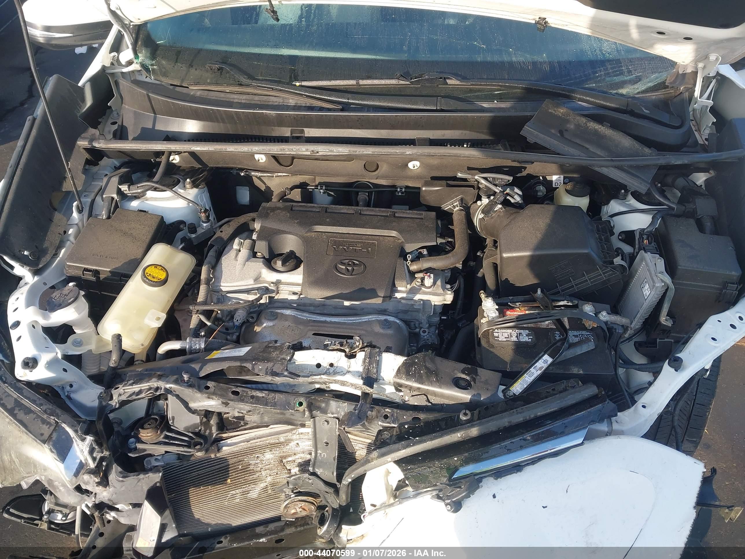 TOYOTA RAV4 image 10