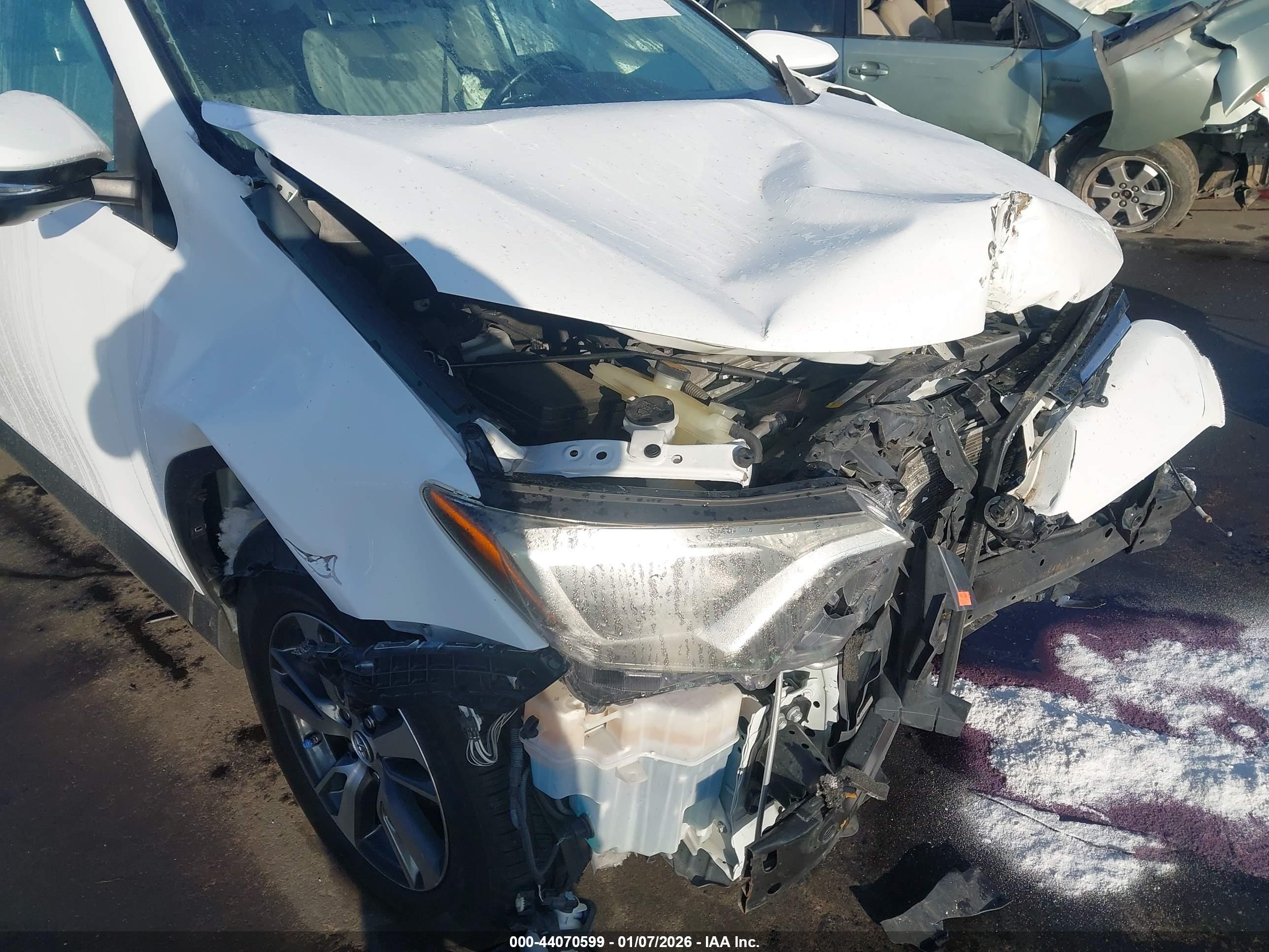 TOYOTA RAV4 image 6
