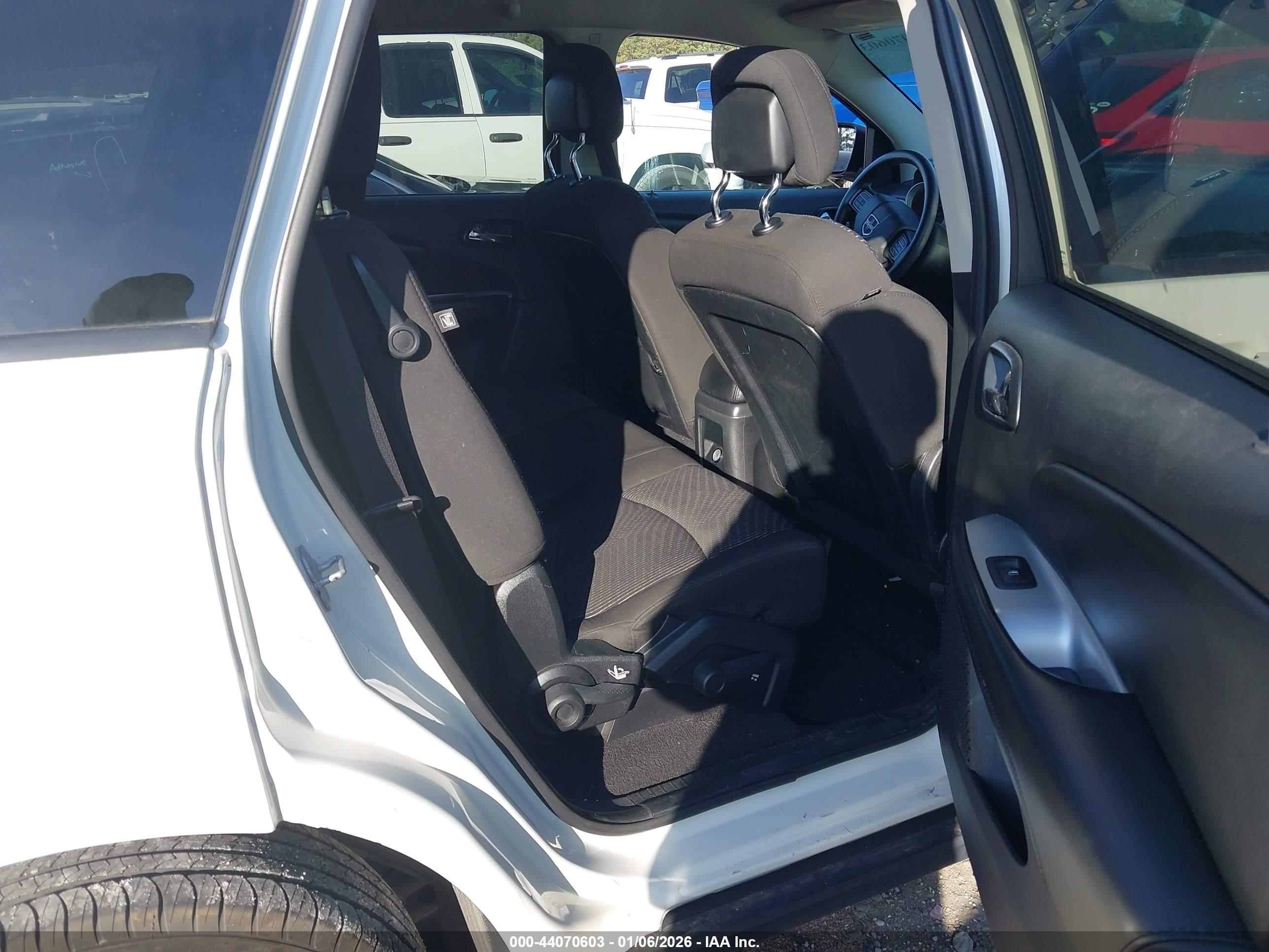 DODGE JOURNEY image 8
