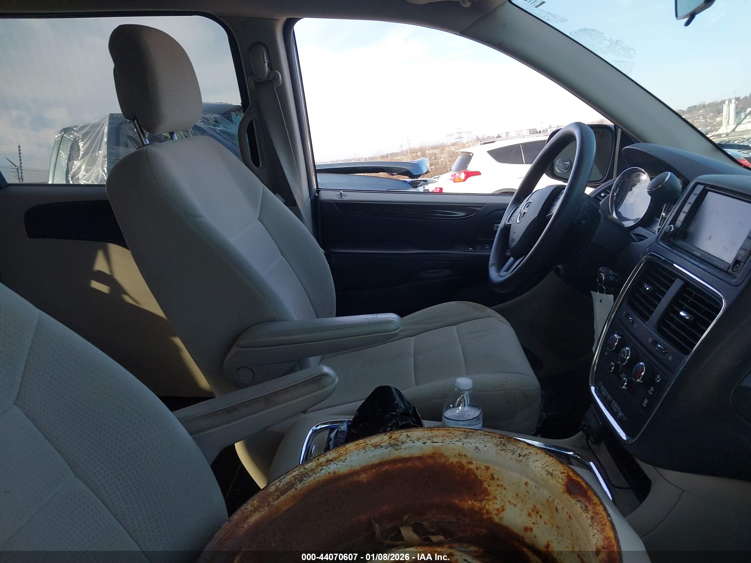 DODGE GRAND image 5