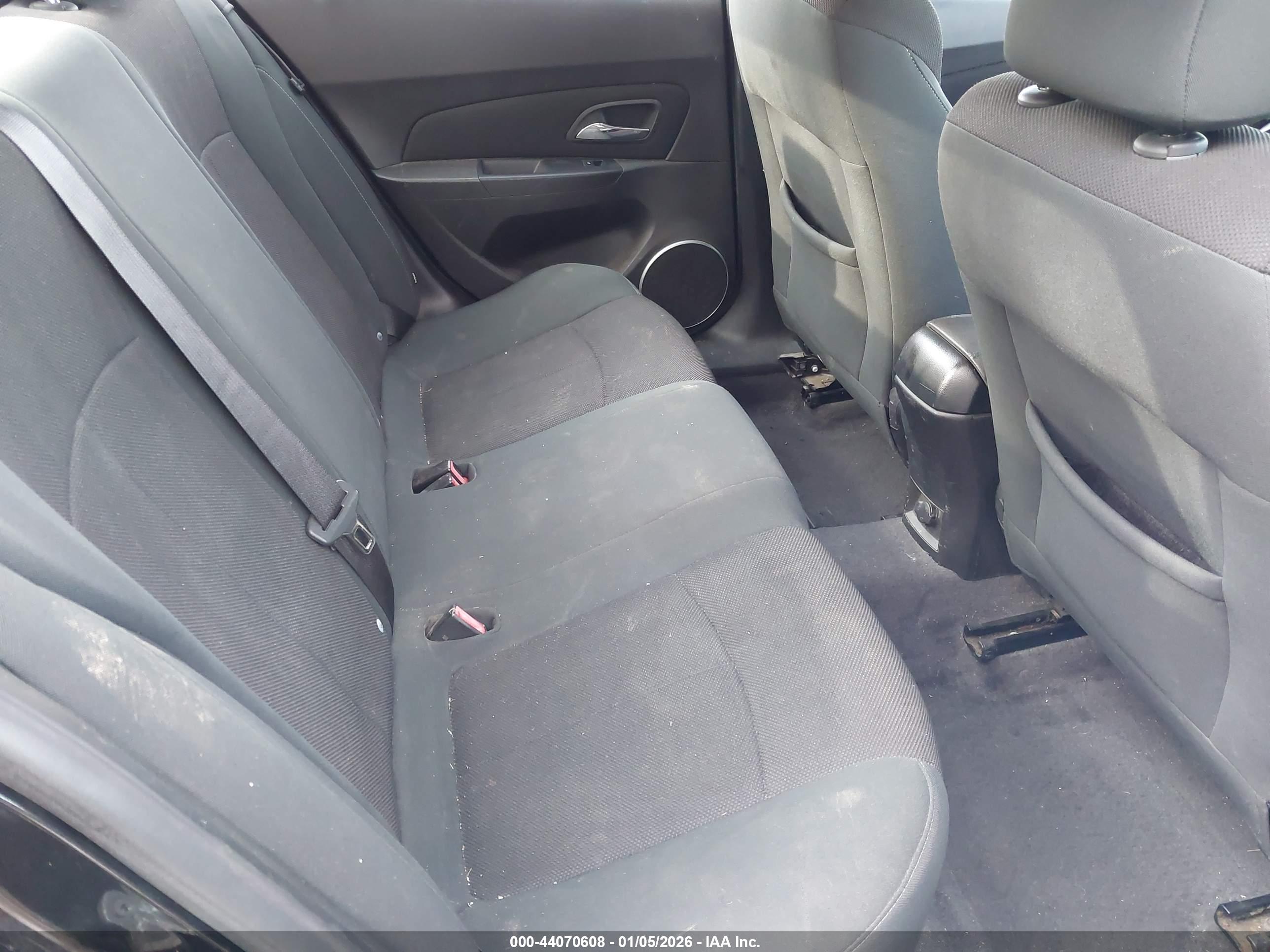 CHEVROLET CRUZE image 8