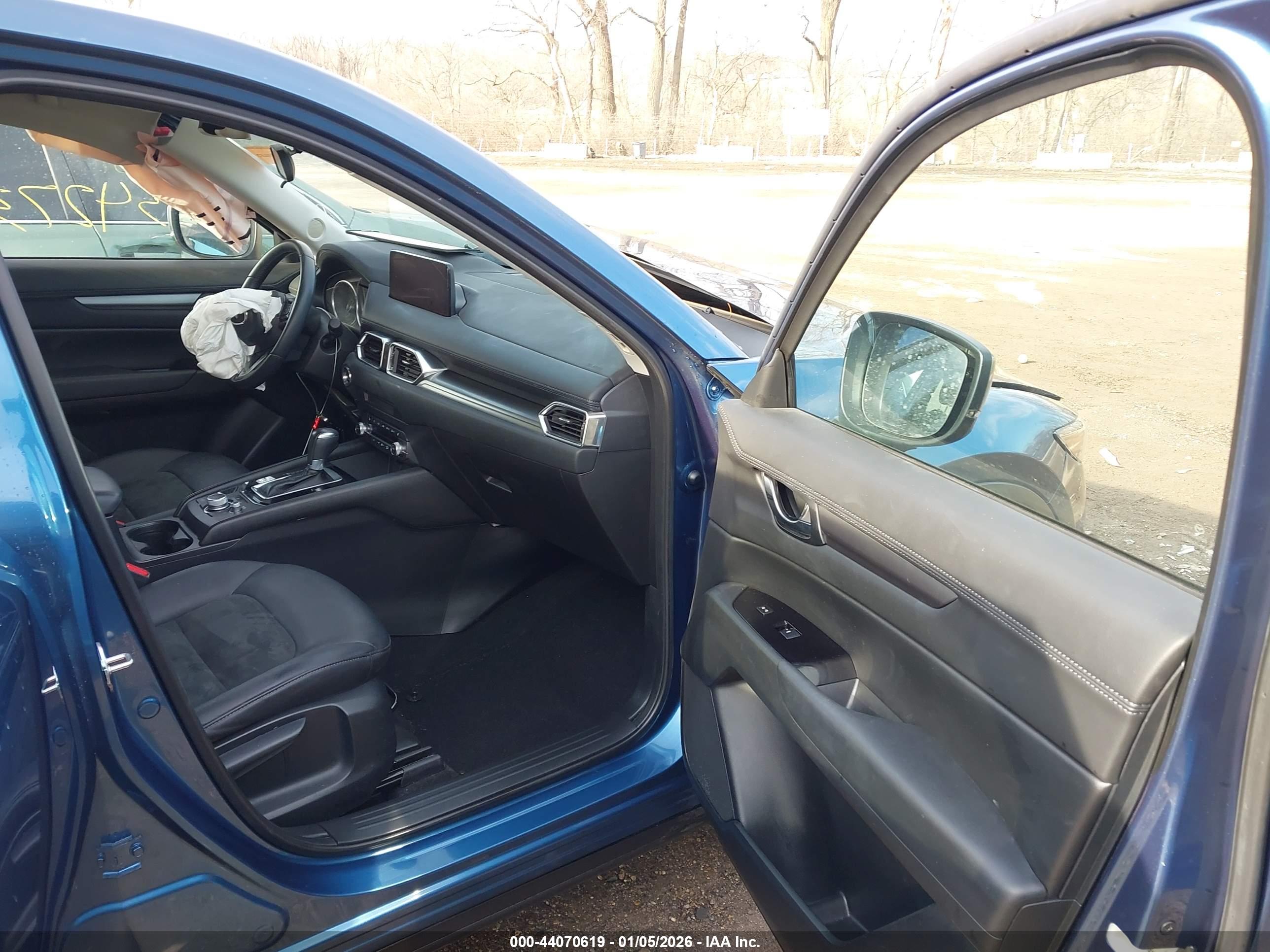 MAZDA CX-5 image 5