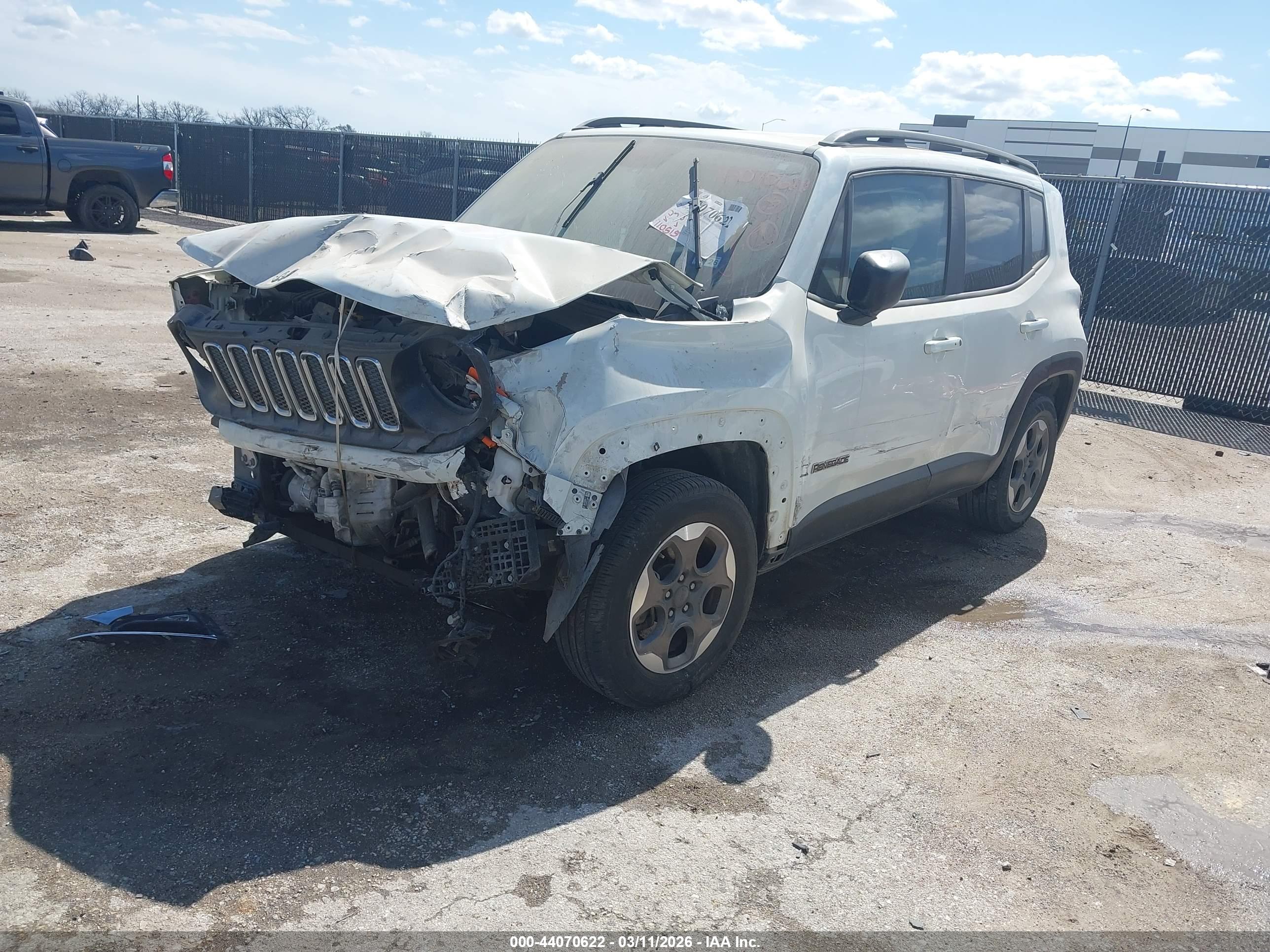 JEEP RENEGADE image 2