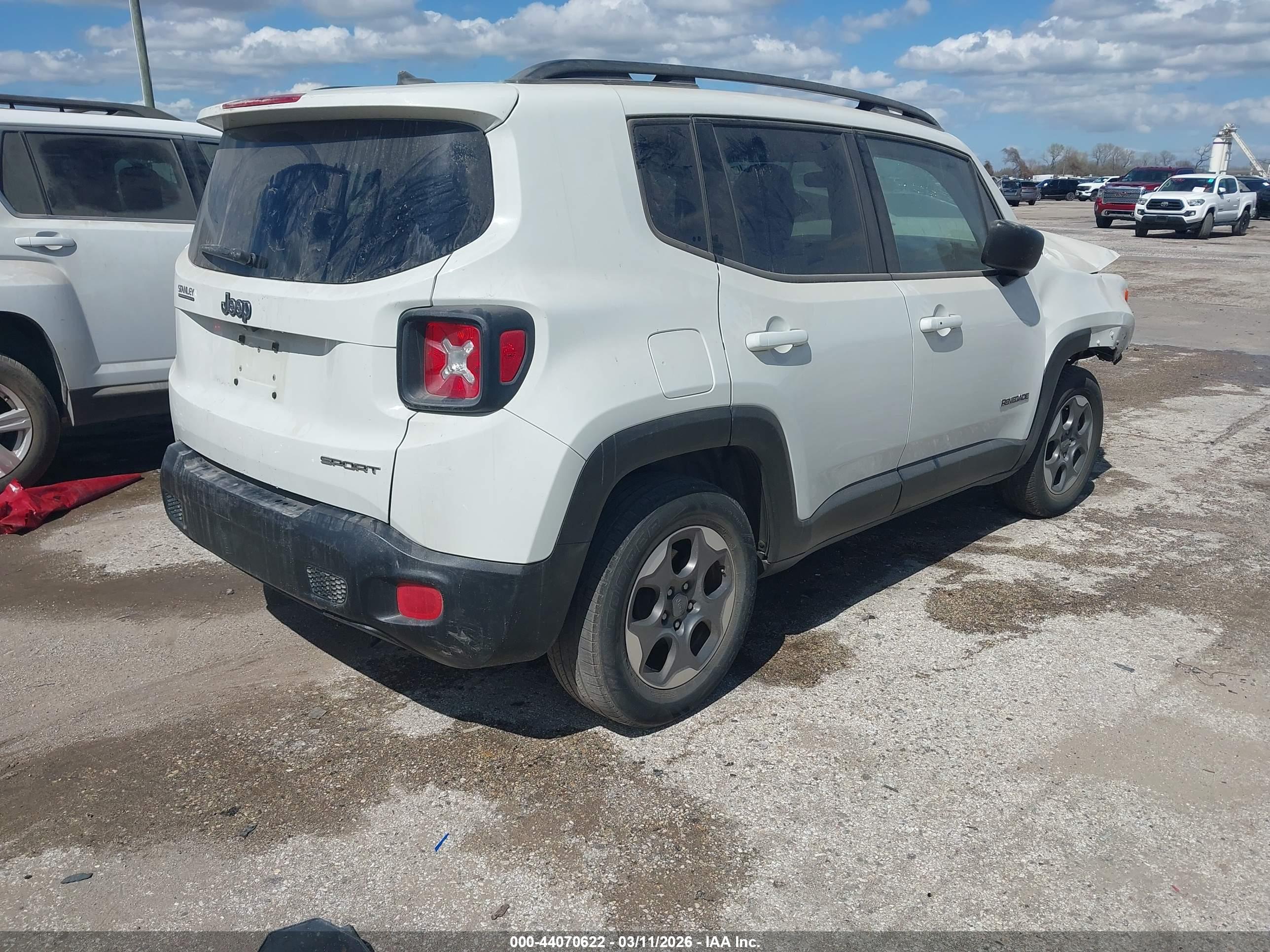 JEEP RENEGADE image 4