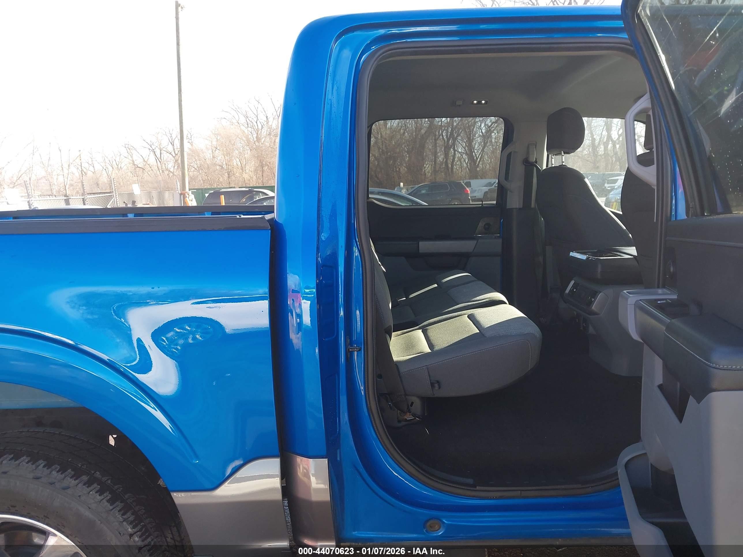 FORD F-150 image 8