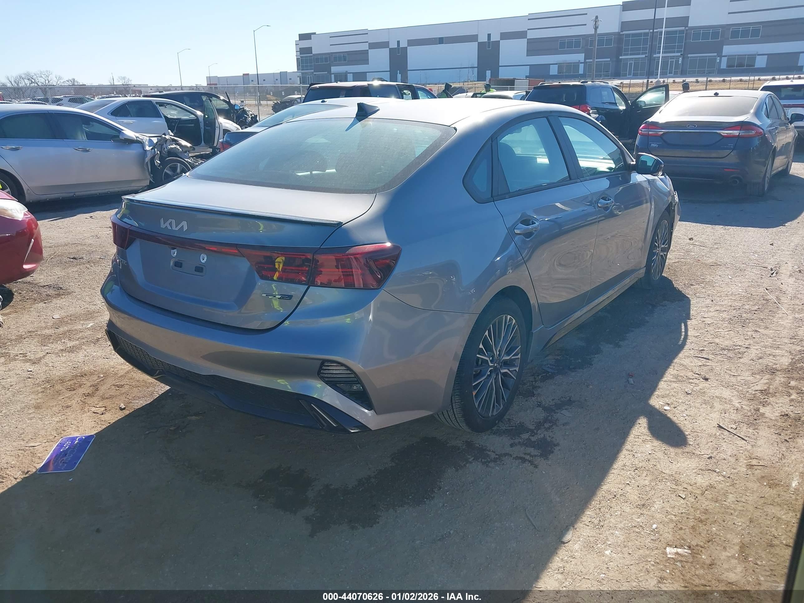 KIA FORTE image 4