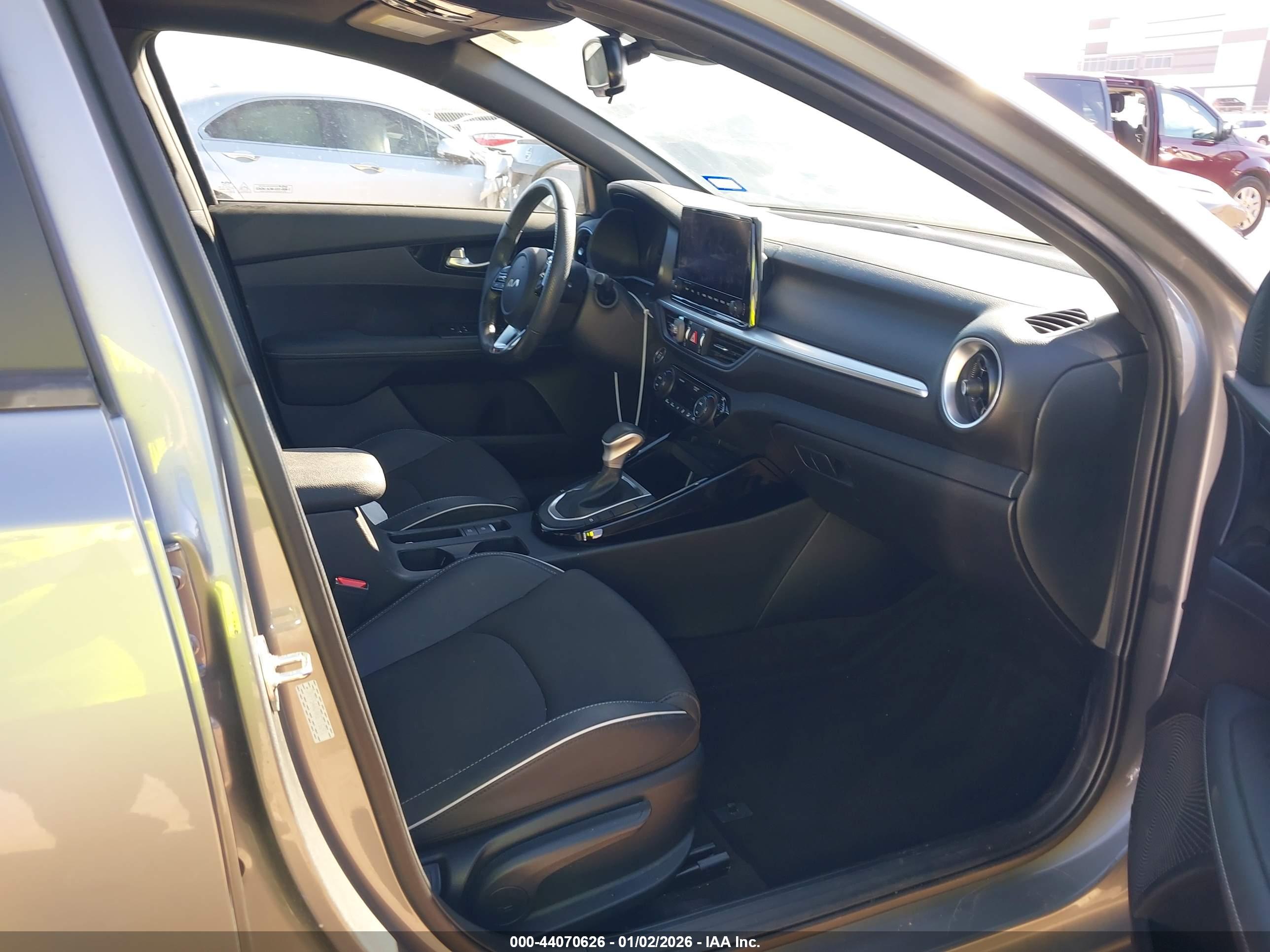 KIA FORTE image 5
