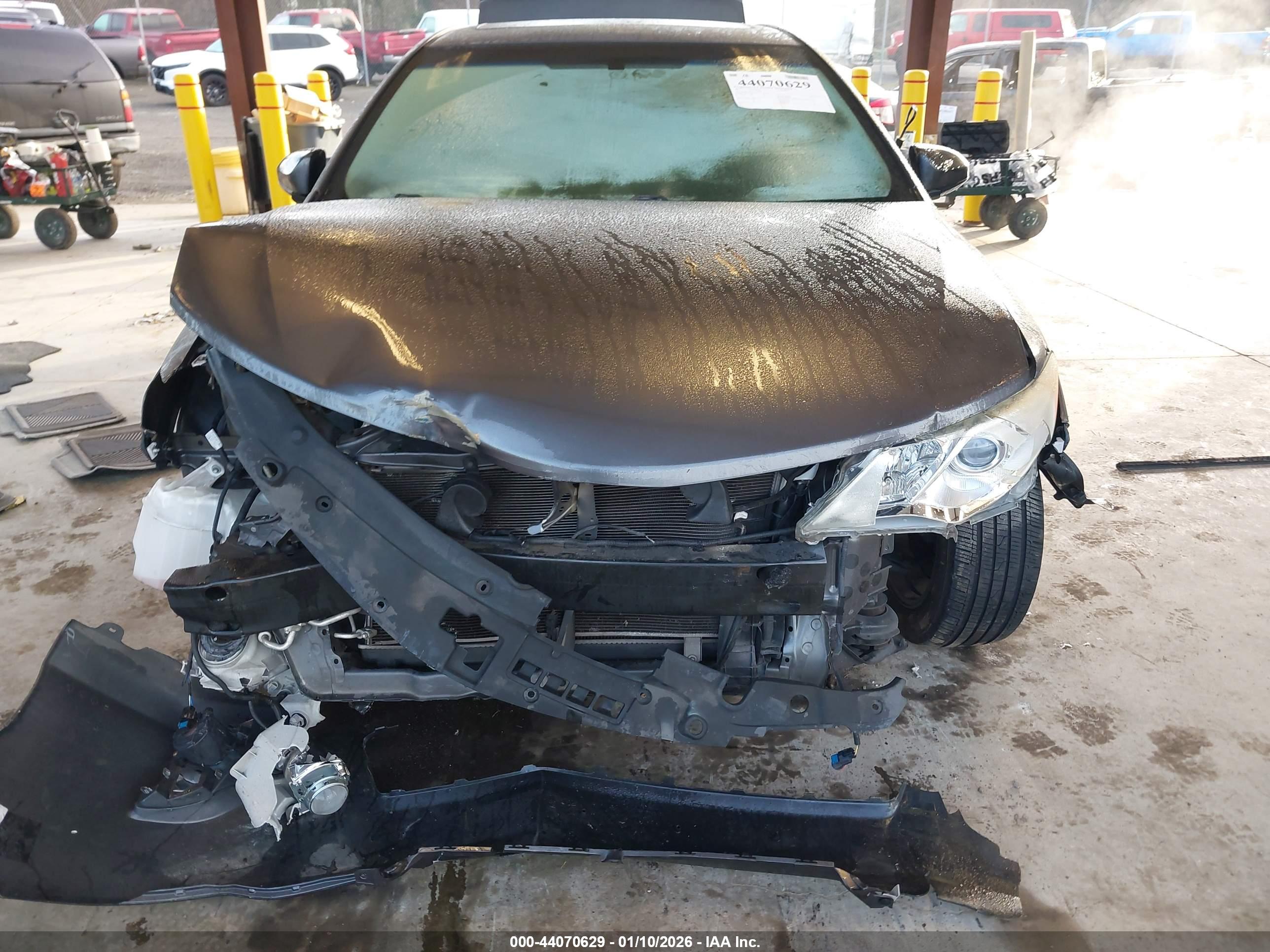 TOYOTA CAMRY image 6