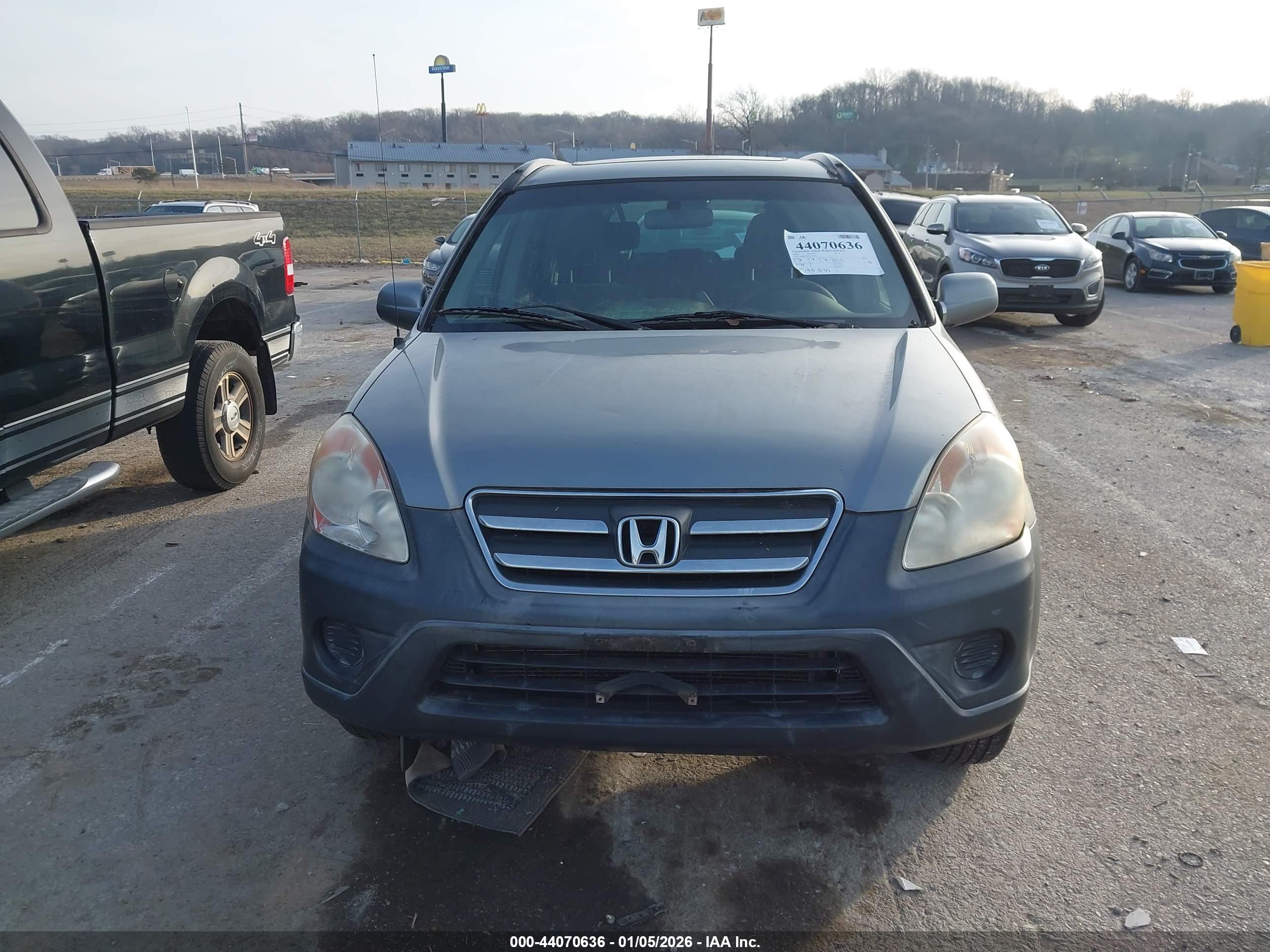 HONDA CR-V image 6